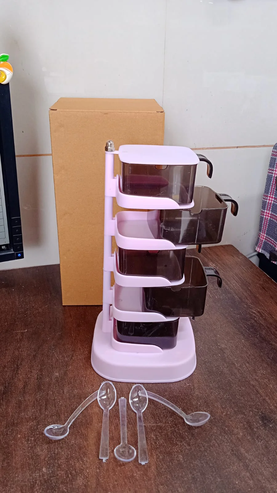Rotating Spice Rack – 5-Section Vertical Organizer | Lunchie Bunchie - Image 7