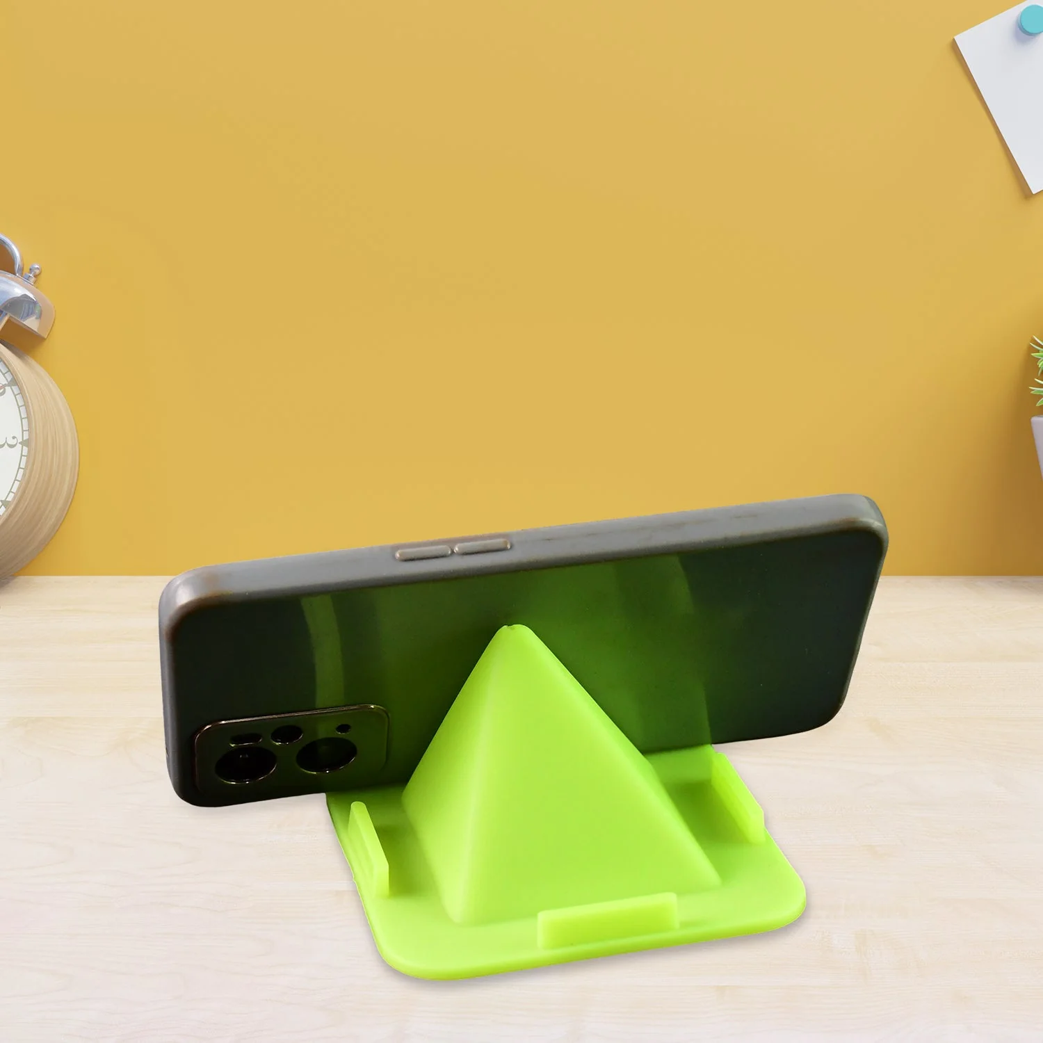Pyramid Mobile Stand – Customized Desk & Car Phone Holder - Image 8