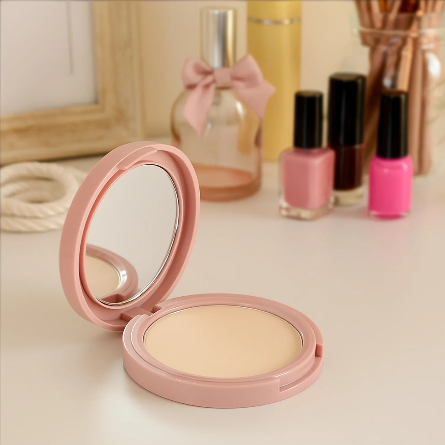 Hazelnut Compact Powder – Flawless Matte Finish with Nourishing Care - Image 9