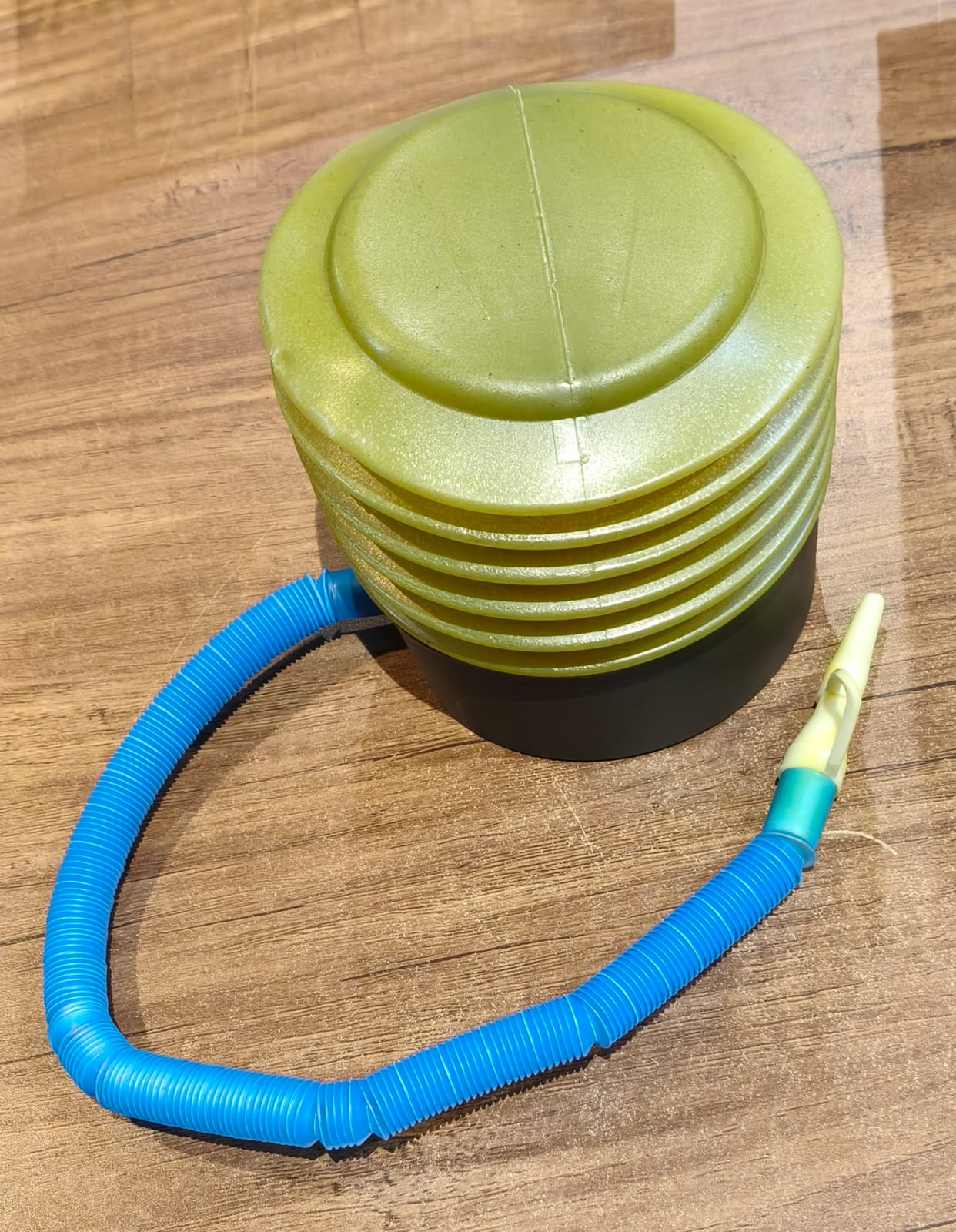 Foot Air Pump – Portable & Durable for Exercise Balls | FitFuzion - Image 7