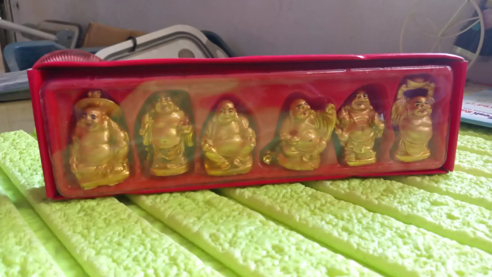 Golden Laughing Buddha Set – 6 Pc Idol for Luck & Wealth | Styleva - Image 8