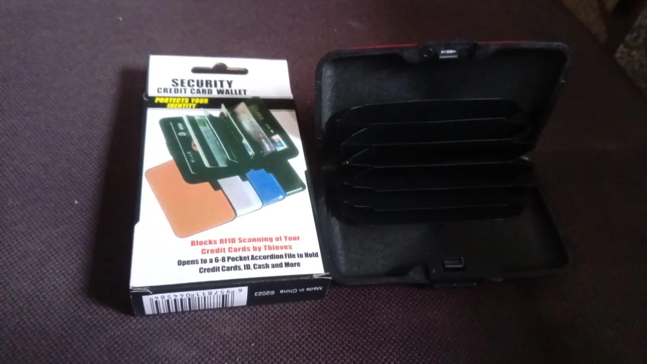 Waterproof Card Holder – Secure Plastic Case for IDs & Credit Cards | JourneyMate - Image 7