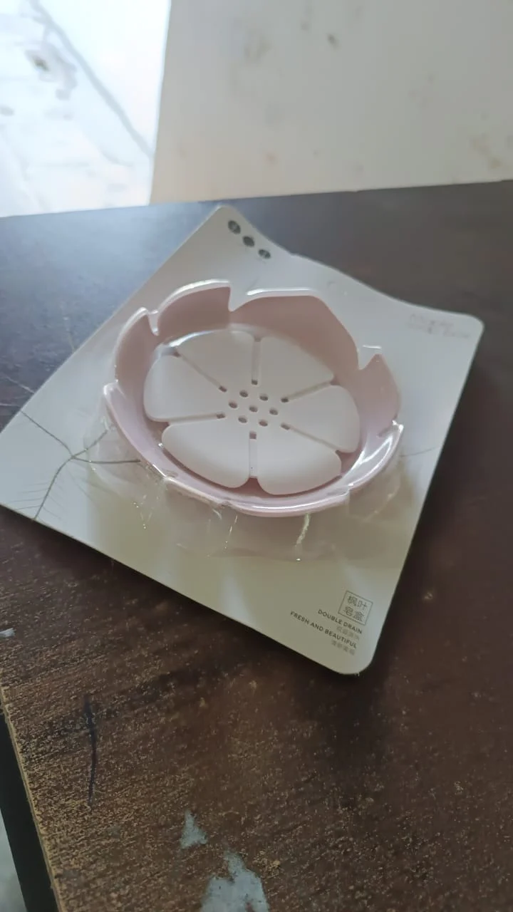 Plastic Soap Dish – Self-Draining Floral Design | VelvetBubbles - Image 7