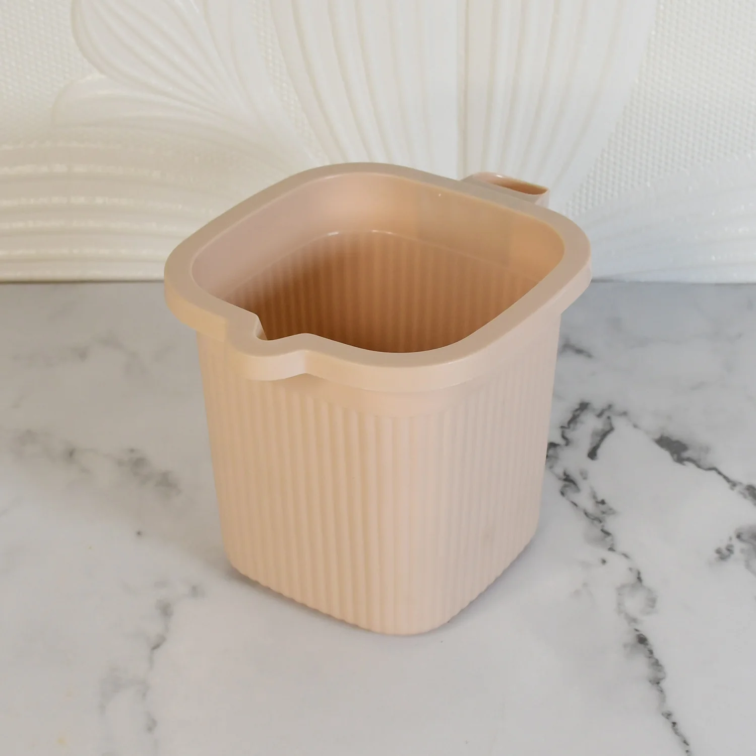 Plastic Bath Mug 1000ML – Durable & BPA-Free | Bathora - Image 7