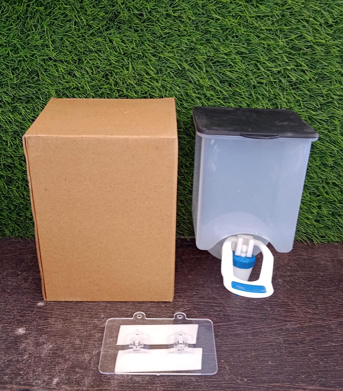Wall Mounted Oil Dispenser – 1100ml No-Drip | Own Hydrate - Image 8