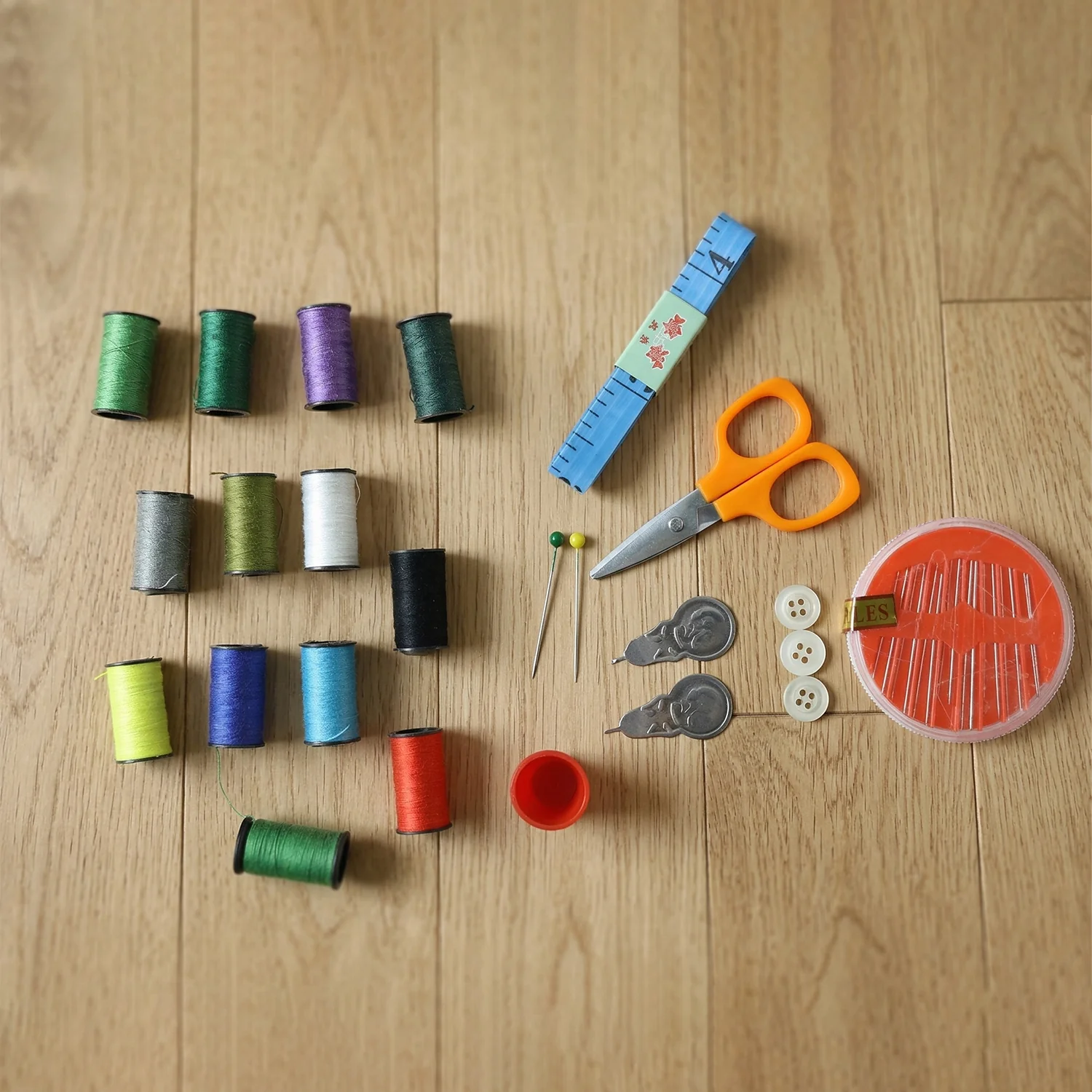 Mini Sewing Kit – 33 Pc Portable Stitching Set | FreshAura Homeware - Image 9