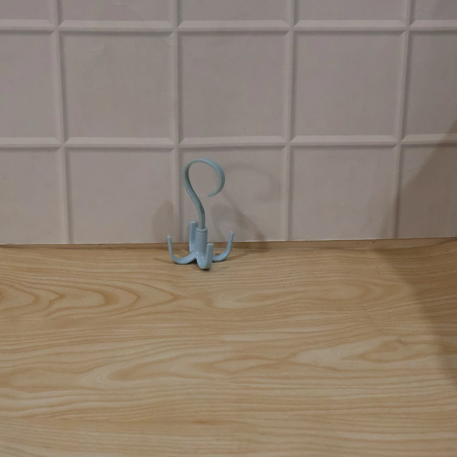 360° Rotating Multipurpose Hook Hanger – Space-Saving Organizer - Image 9