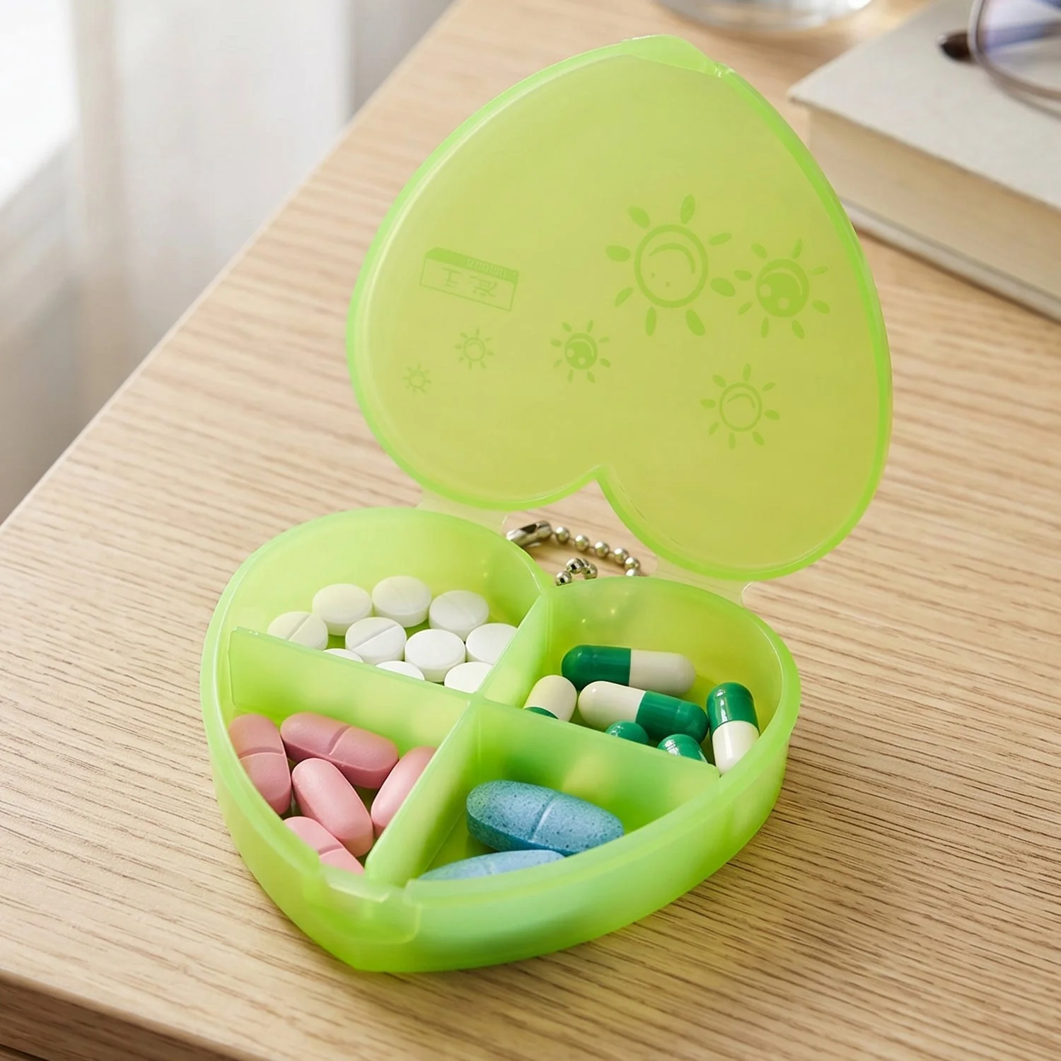 Heart Shape Pill Organizer – Compact Travel-Friendly Storage - Image 8