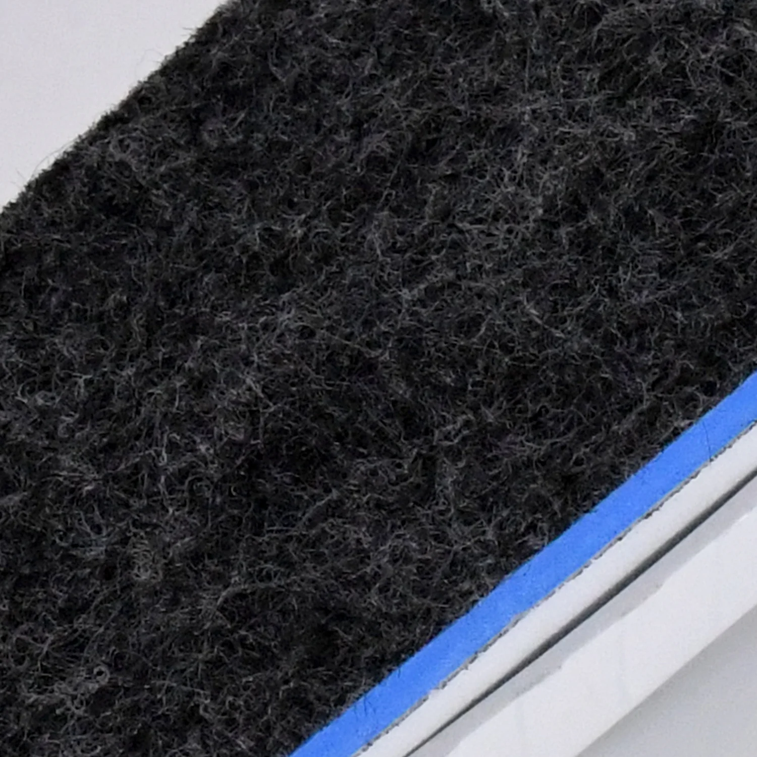 Magnetic Duster – Dual Marker Holder & Lightweight | Deskura - Image 6