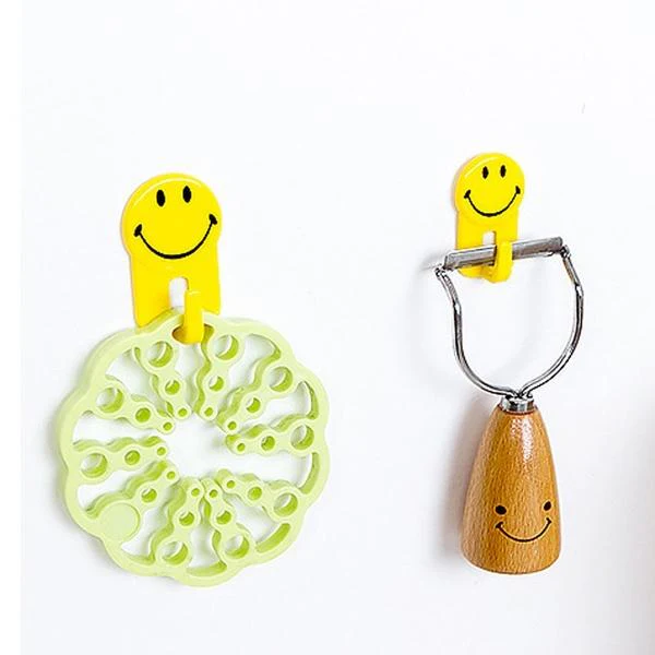 Smiley Face Hooks – 1 Kg Load, 6 Pcs | GlimmerHome - Image 6