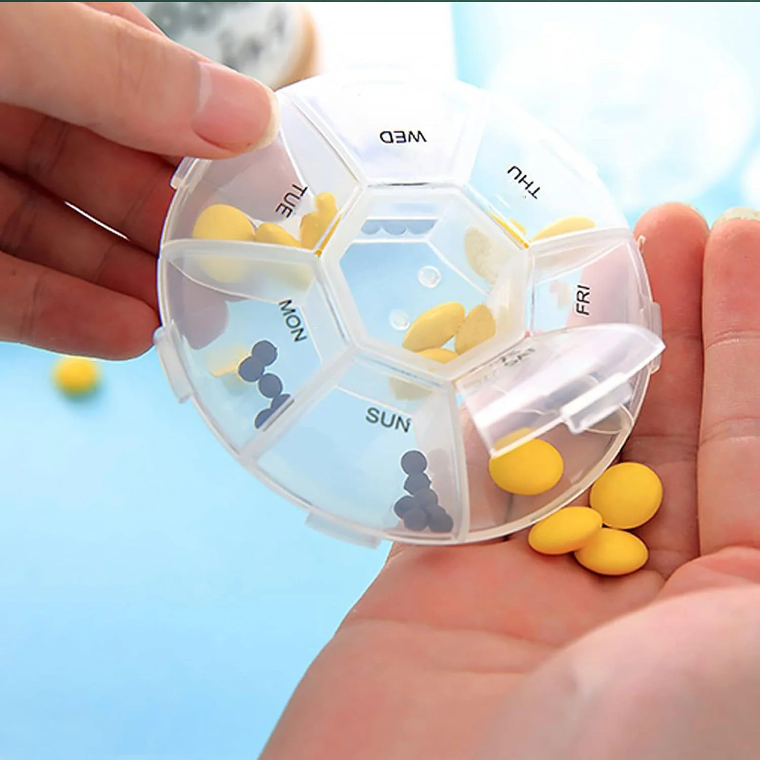 7-Sided Portable Pill Box – Compact Weekly Medicine Organizer - Image 3