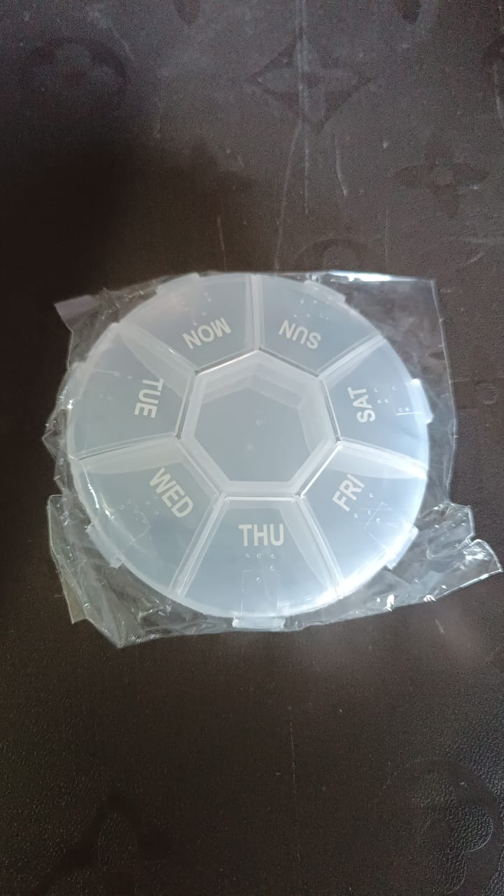 7-Sided Portable Pill Box – Compact Weekly Medicine Organizer - Image 6
