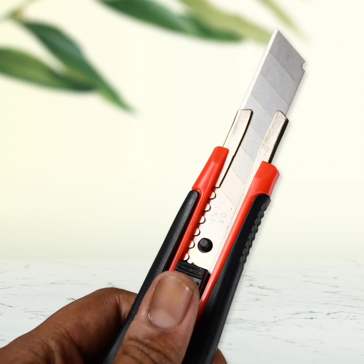 Cutter Knife Set – Heavy Duty 18mm Blades & Rubber Grip | VoltDesk - Image 8