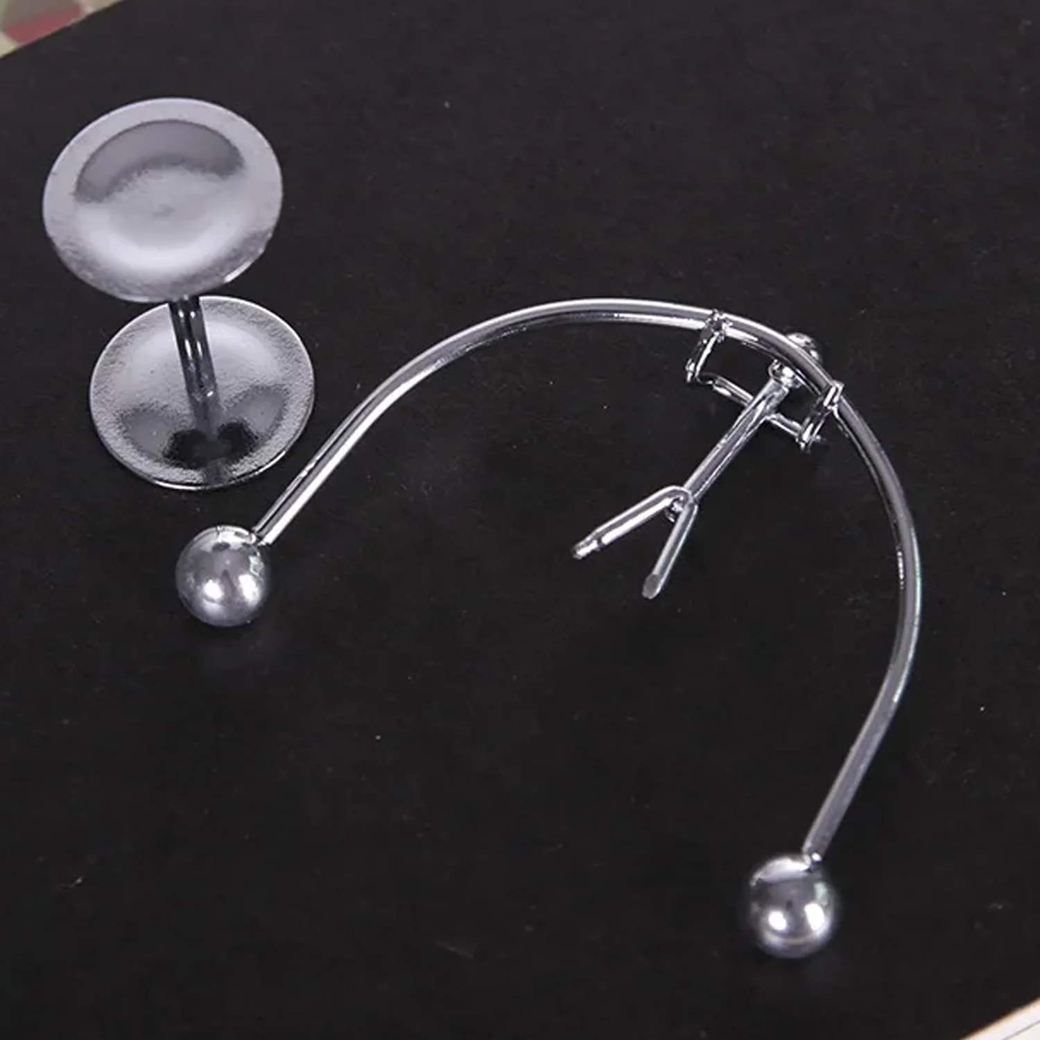 Newton Cradle Desk Toy – Steel Perpetual Motion | Spark Tots - Image 11