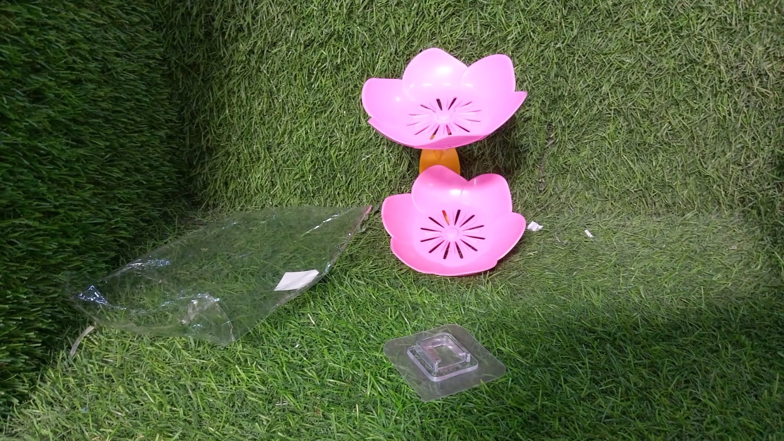 Self-Draining Soap Dish – Flower Design Bathroom Holder | VelvetBubbles - Image 9