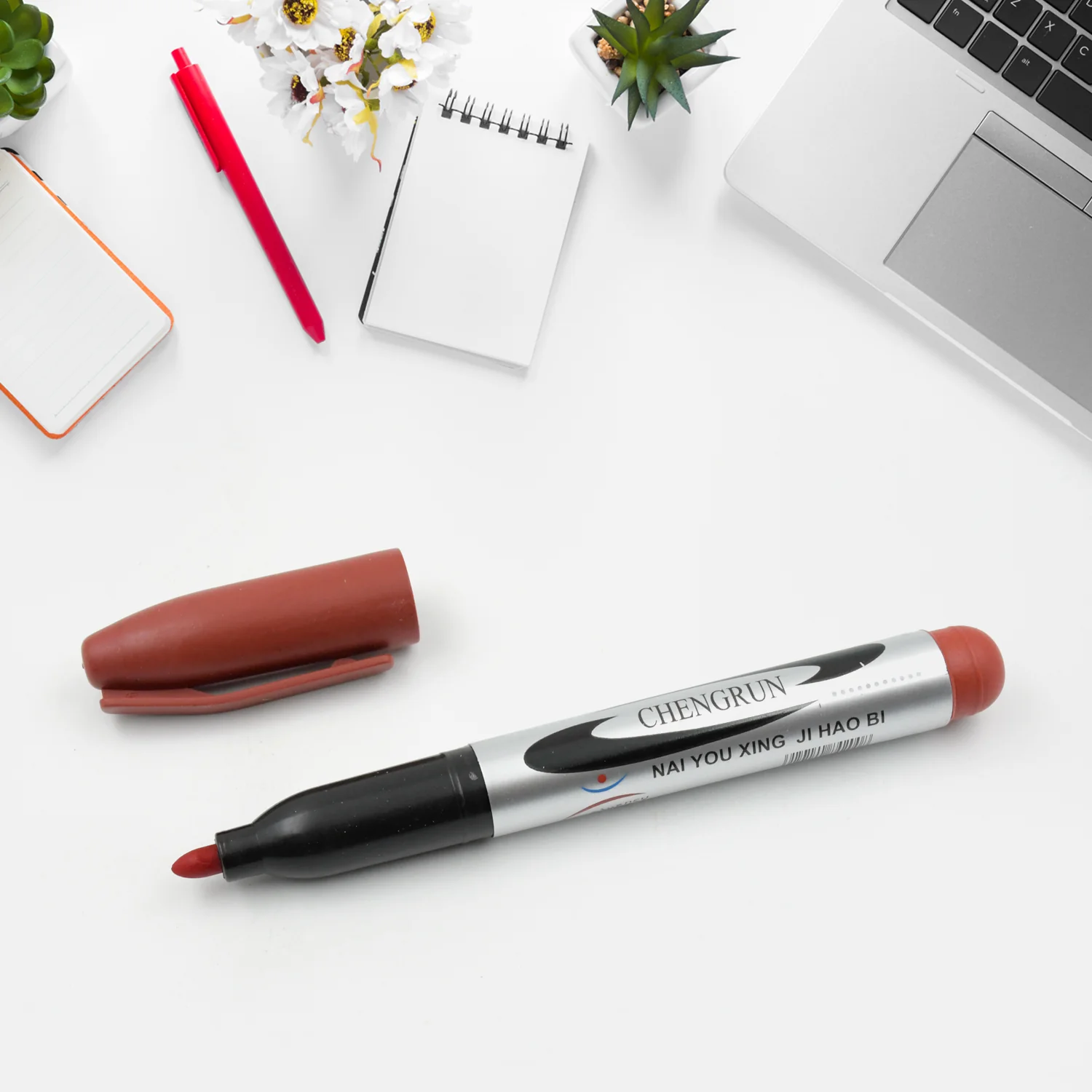 Maroon Permanent Marker – 10 Pc Set | Indo Glow - Image 3