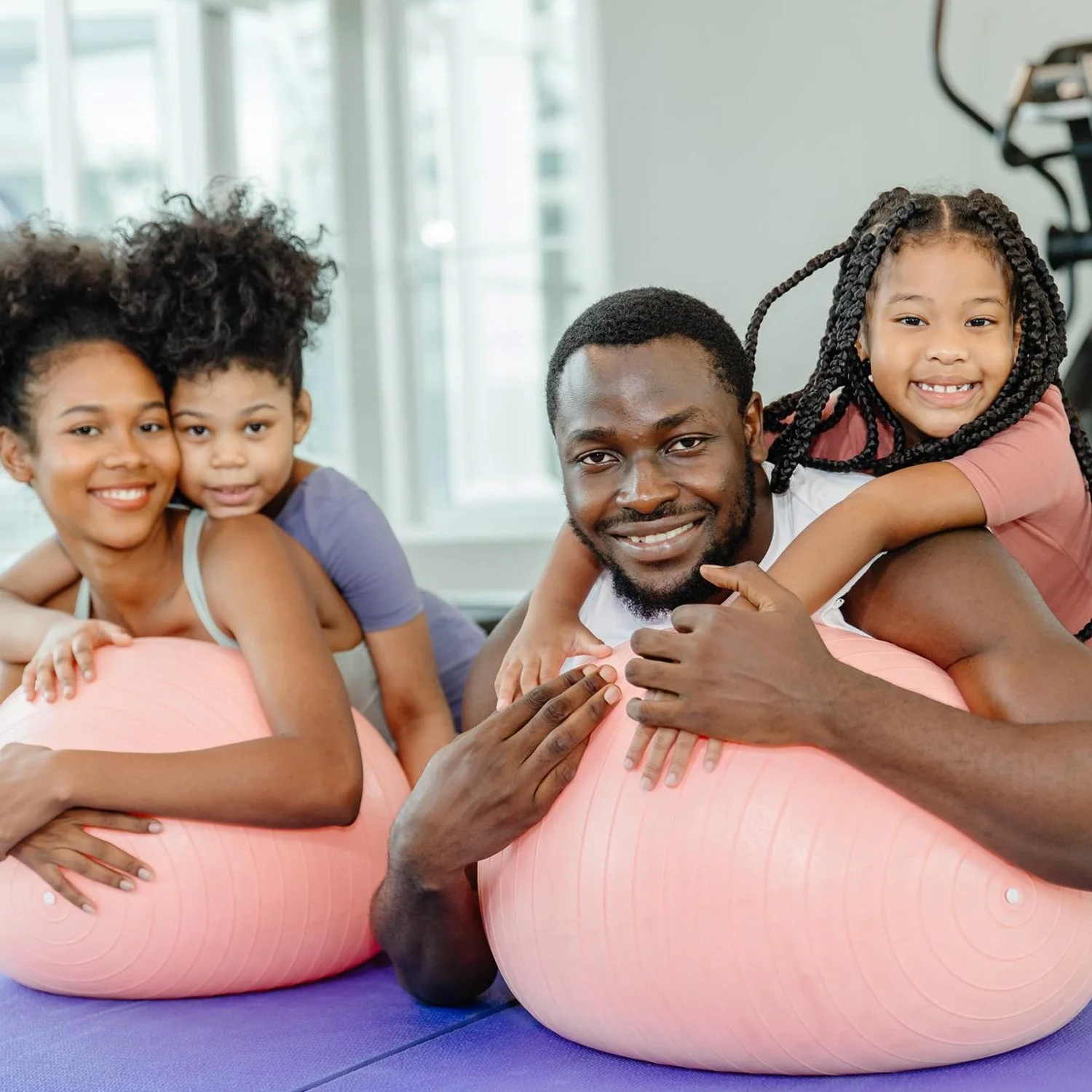 Exercise Ball 65 cm – Anti-Burst & Pump Included | FitFuzion - Image 3
