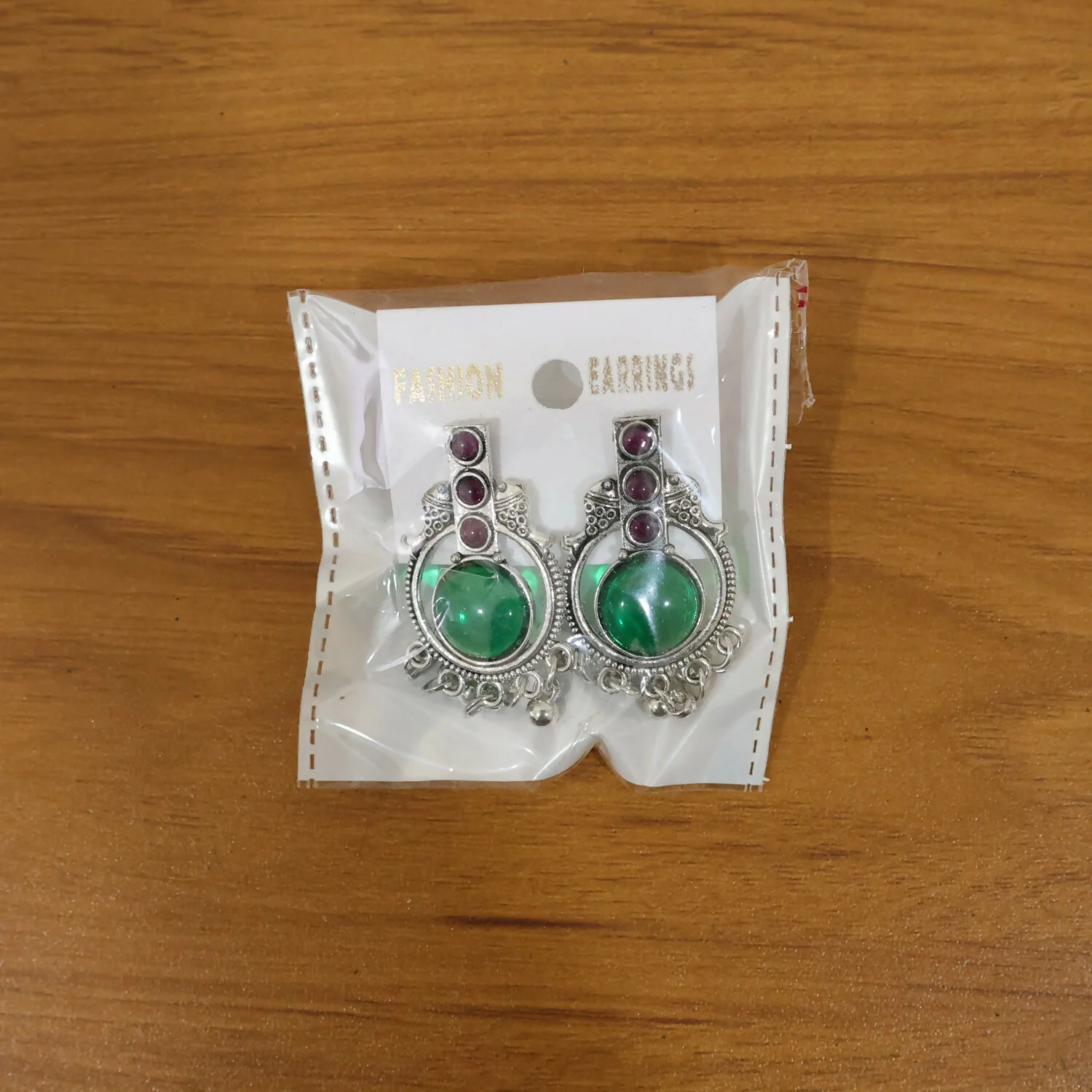 Antique Silver Earrings – Elegant Festive Accessory with Green & Pink Stones - Image 5