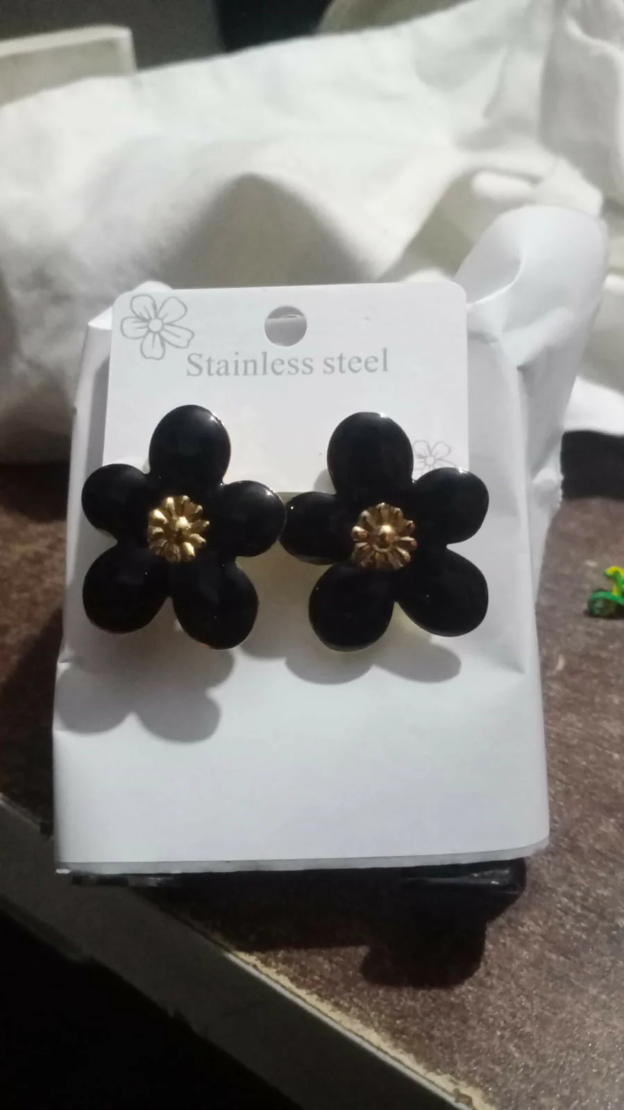 Black Floral Enamel Stud Earrings – Elegant Daily Wear Jewelry - Image 5