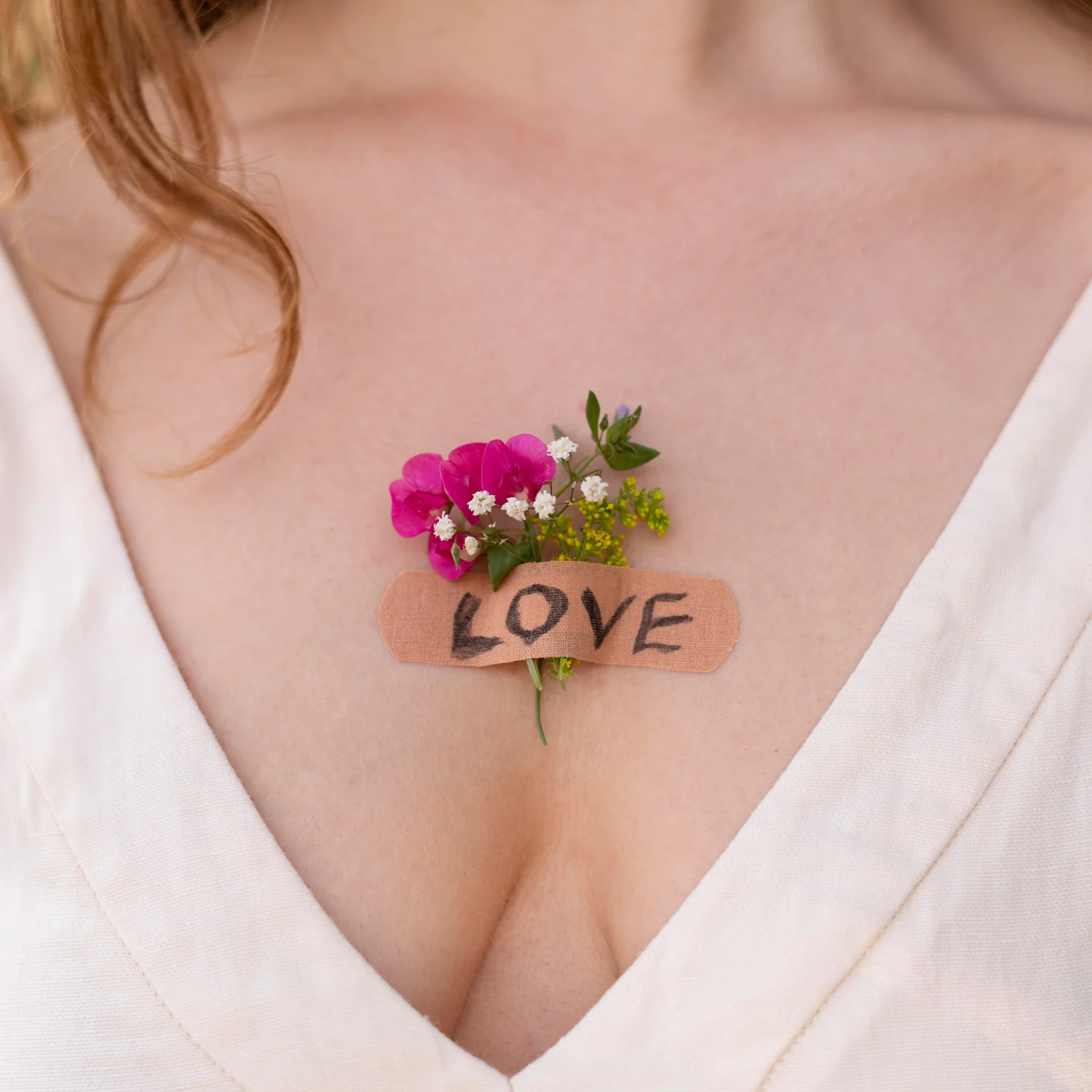 Boob Tape with Nipple Covers – Invisible Lift & Support | Velvet Wellness - Image 6