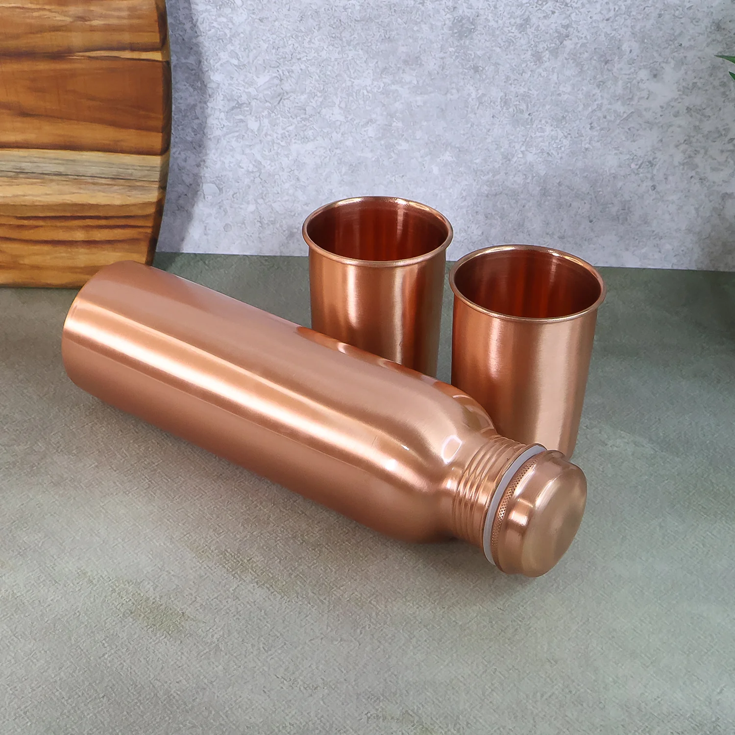 Copper Water Bottle Set – 1L Bottle & 2 Glasses | Own Hydrate - Image 3