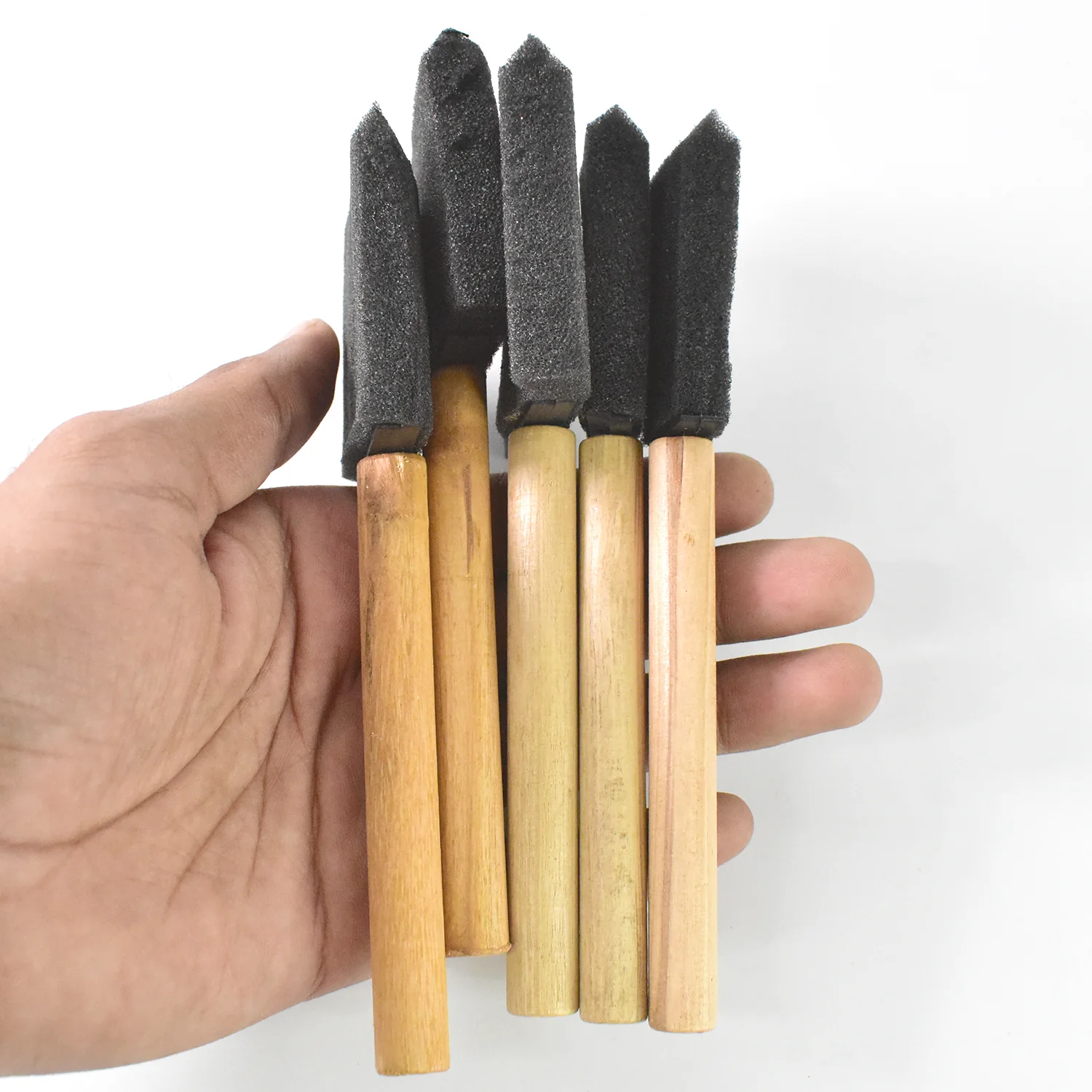 Sponge Paint Brushes – 5-Piece Set with Wooden Handles | PaintEdge - Image 6