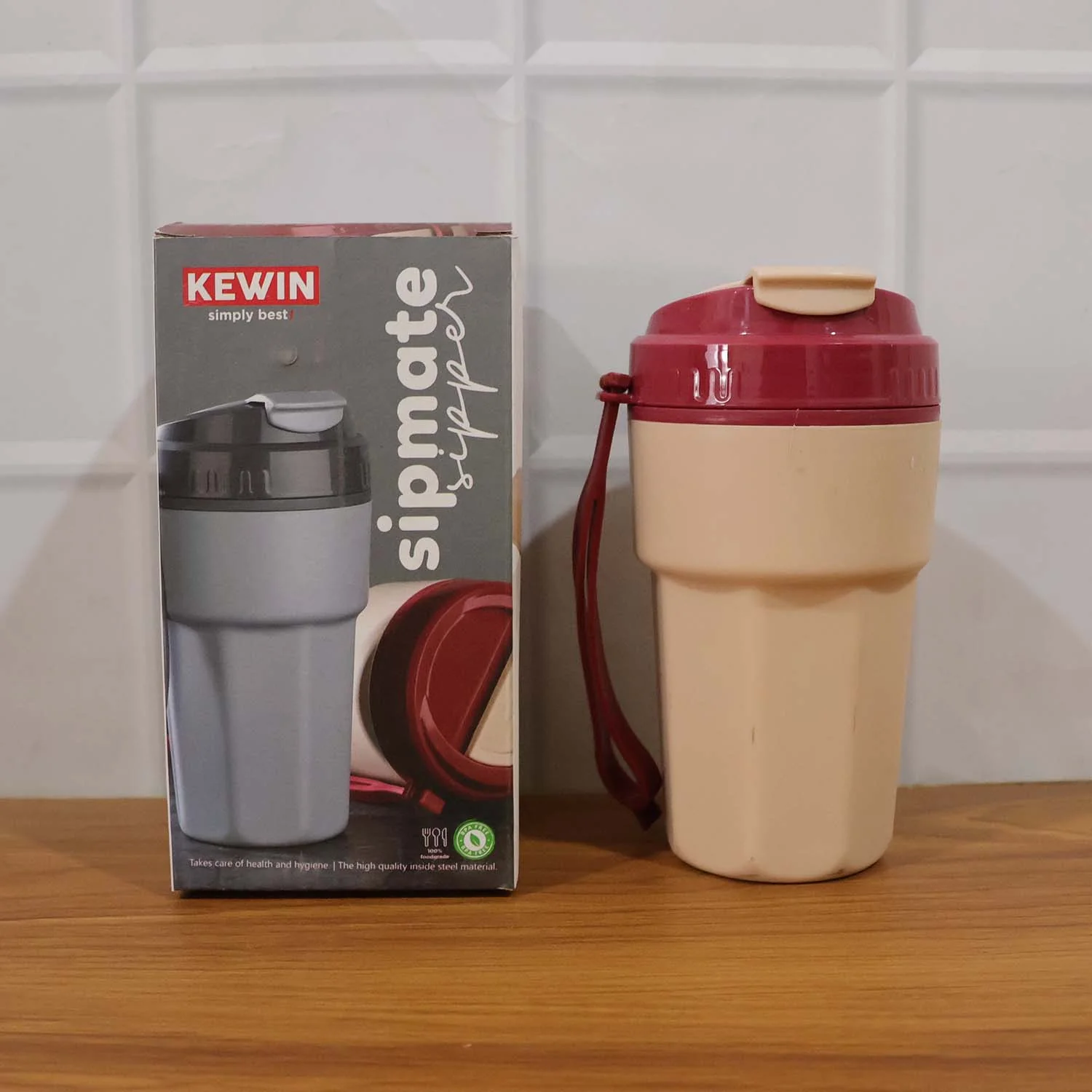Plastic Sipmate Sipper Bottle 500 ml – Leak-Resistant Flip-Top Lid - Image 9