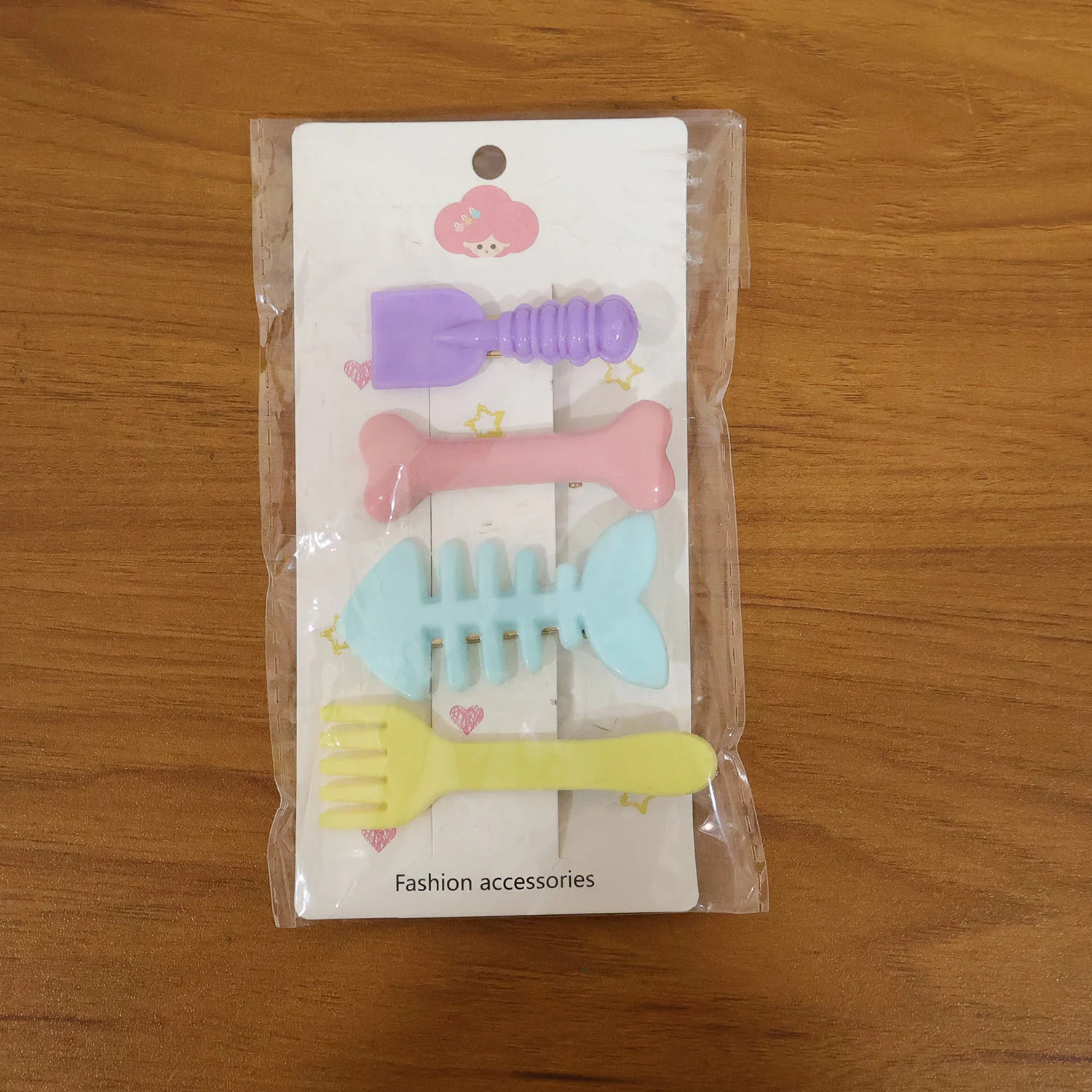 Food Shape Hair Clip Set – Cute 4-Piece Stylish Accessories - Image 8