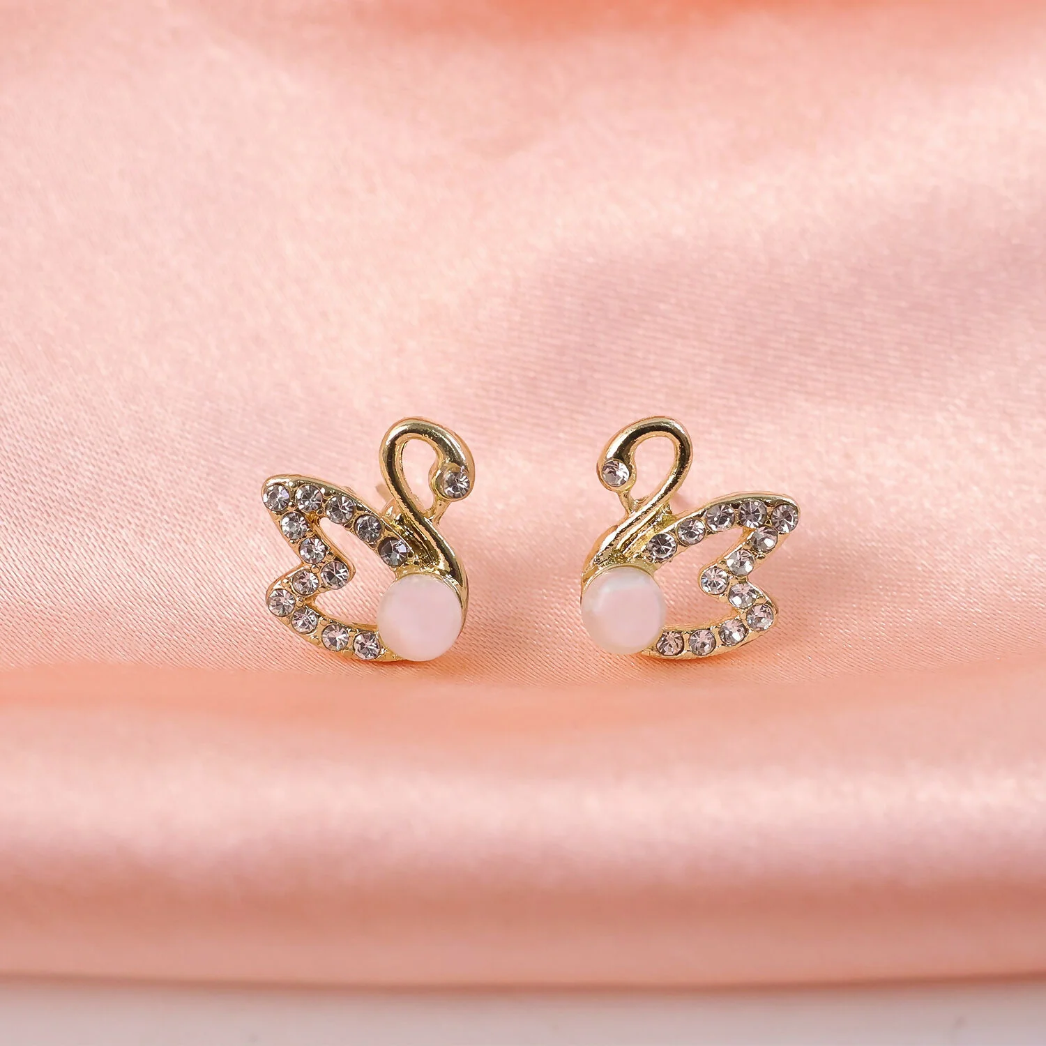 Pearl Butterfly Stud Earrings – Gold Plated Elegant Design | HV - Image 2