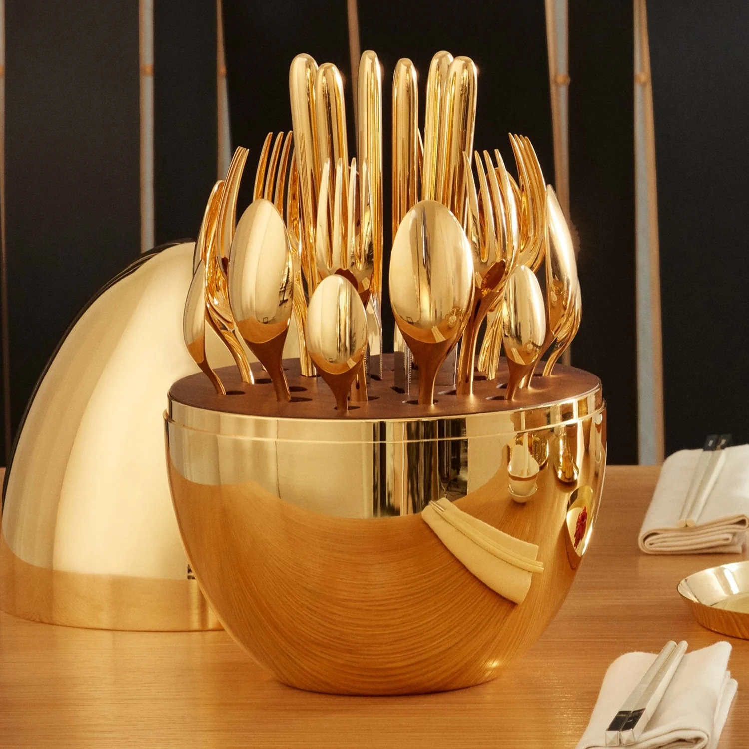 Golden Cutlery Set – 24-Pc with Oval Stand | Serve Stellar - Image 10