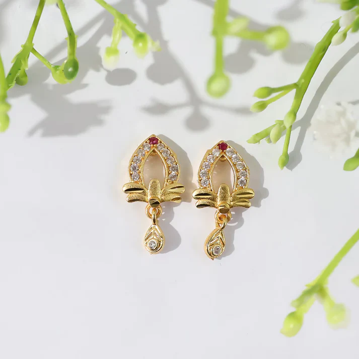 Gold Earrings with Elegant Teardrop Cut & Crystal Work - Image 4