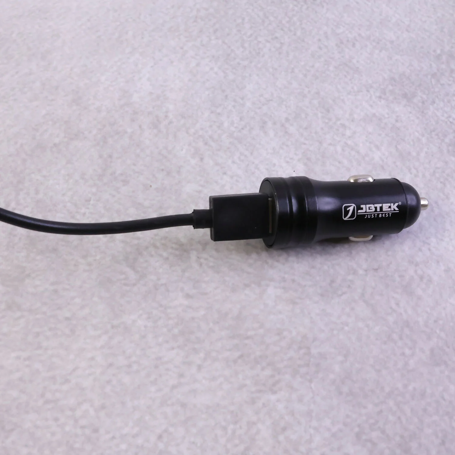 Dual USB Car Charger – Fast Charging Adapter for Mobile Devices - Image 3
