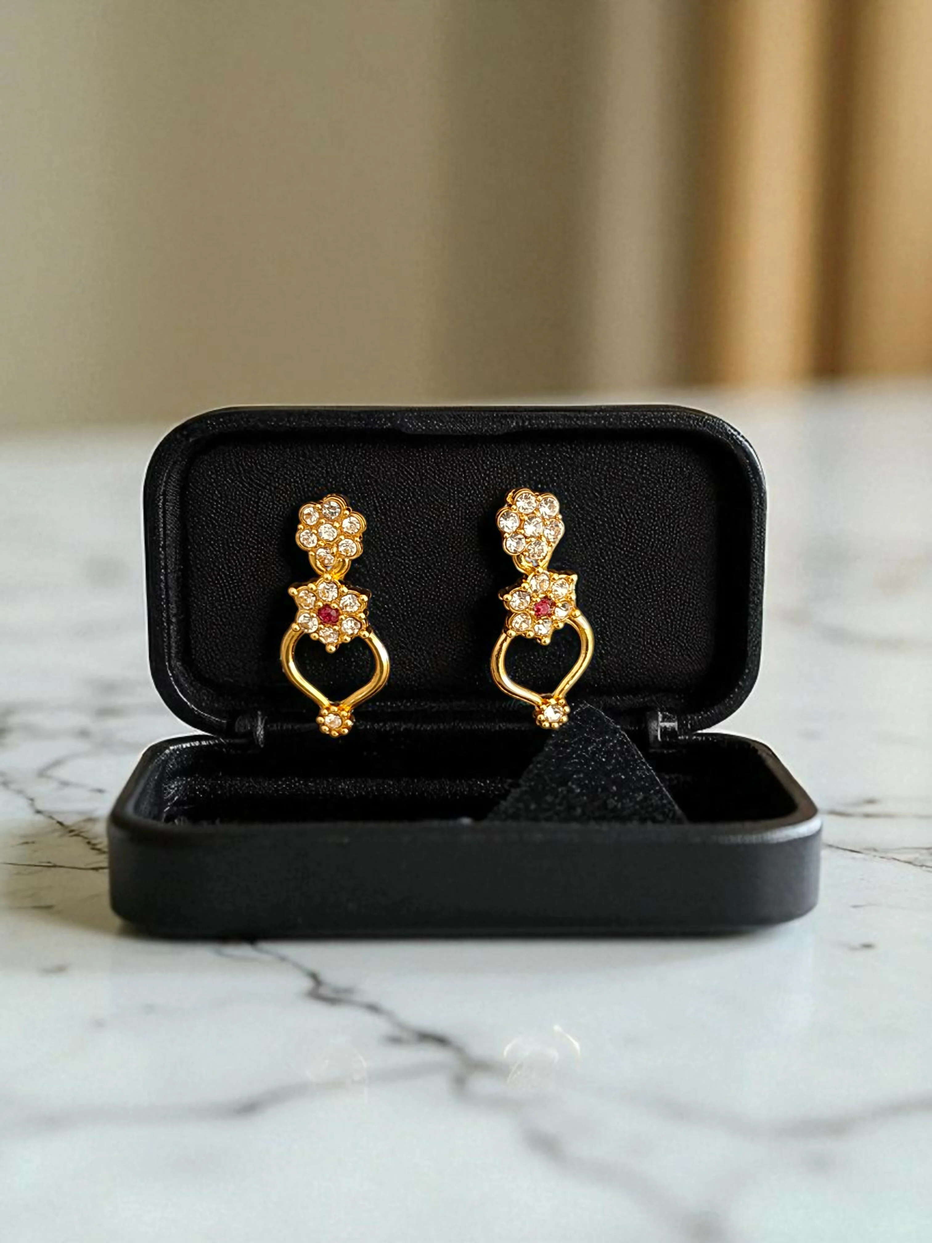 Gold-Plated Floral Necklace Set – Elegant Pink Stone Accents - Image 4