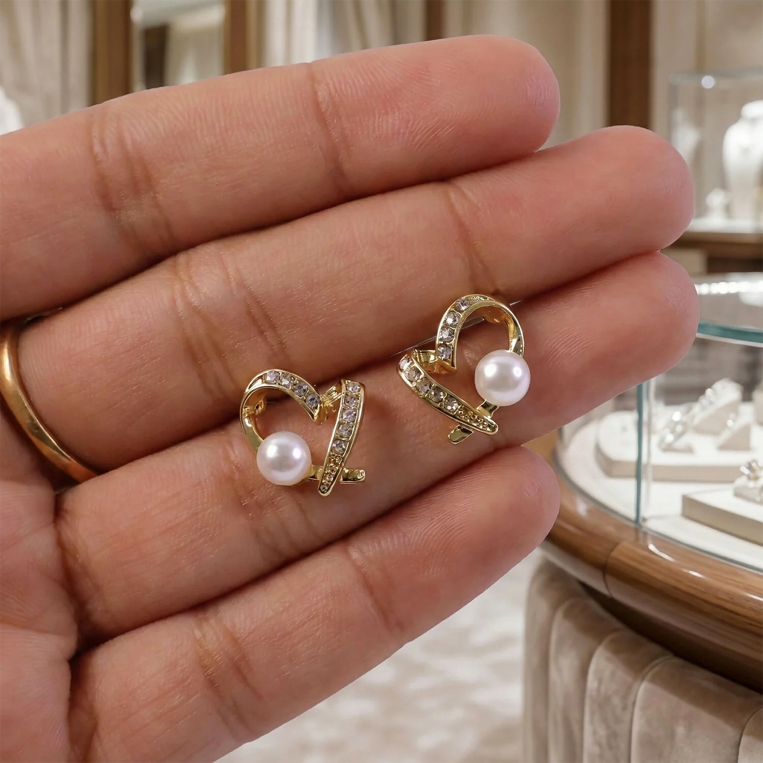 Elegant Pearl & Crystal Earrings – Heart-Shaped Studs for Women - Image 4