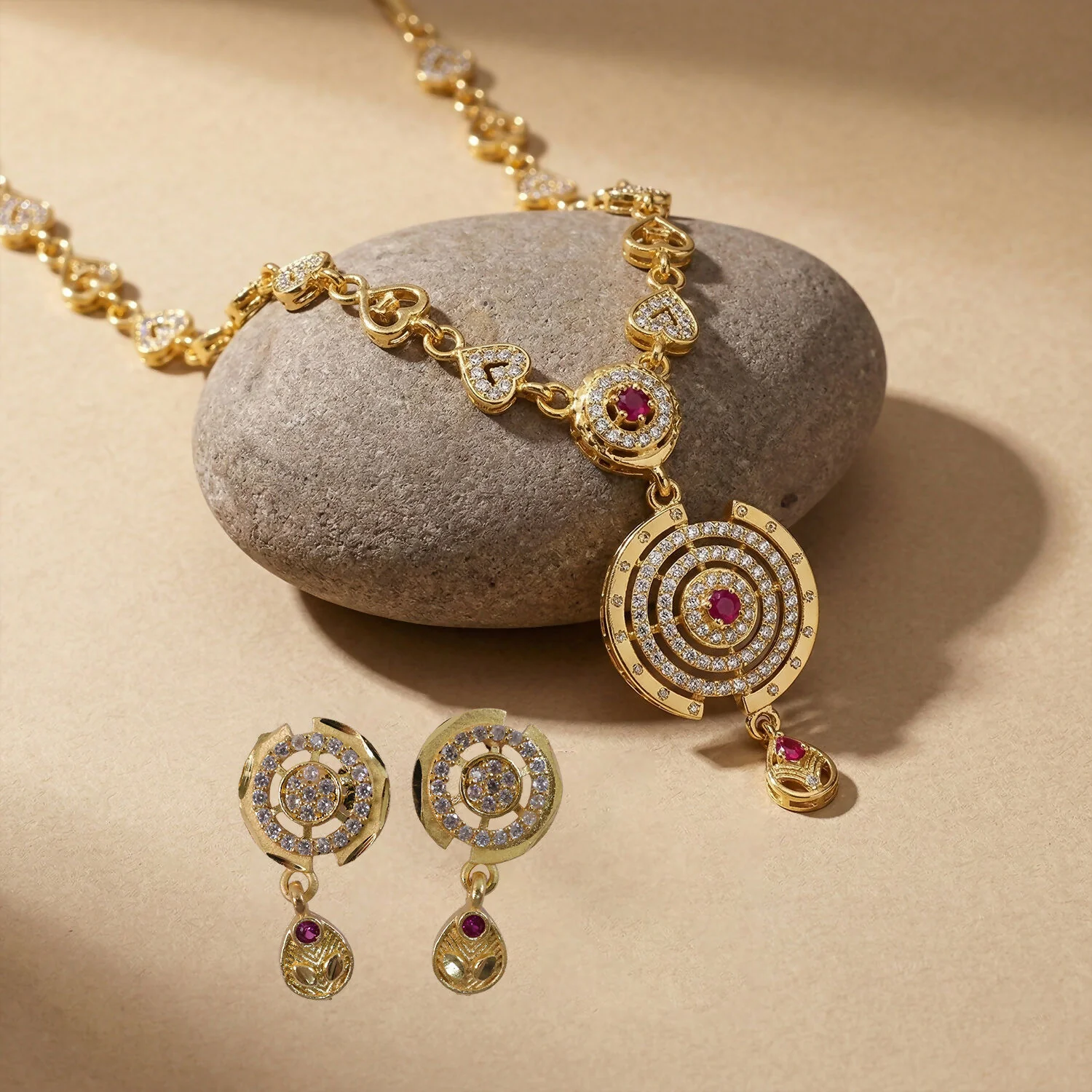 Elegant Queen Necklace Set – Royal Design for Festive Wear - Image 6