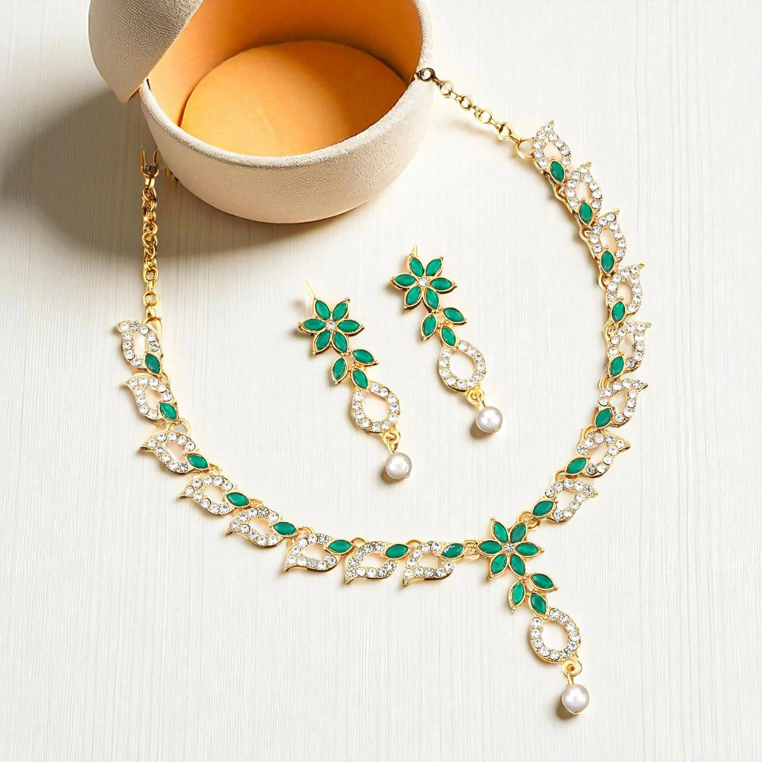 Emerald Green Crystal Necklace Set – Elegant Leaf Motif with Pearl Drop - Image 3