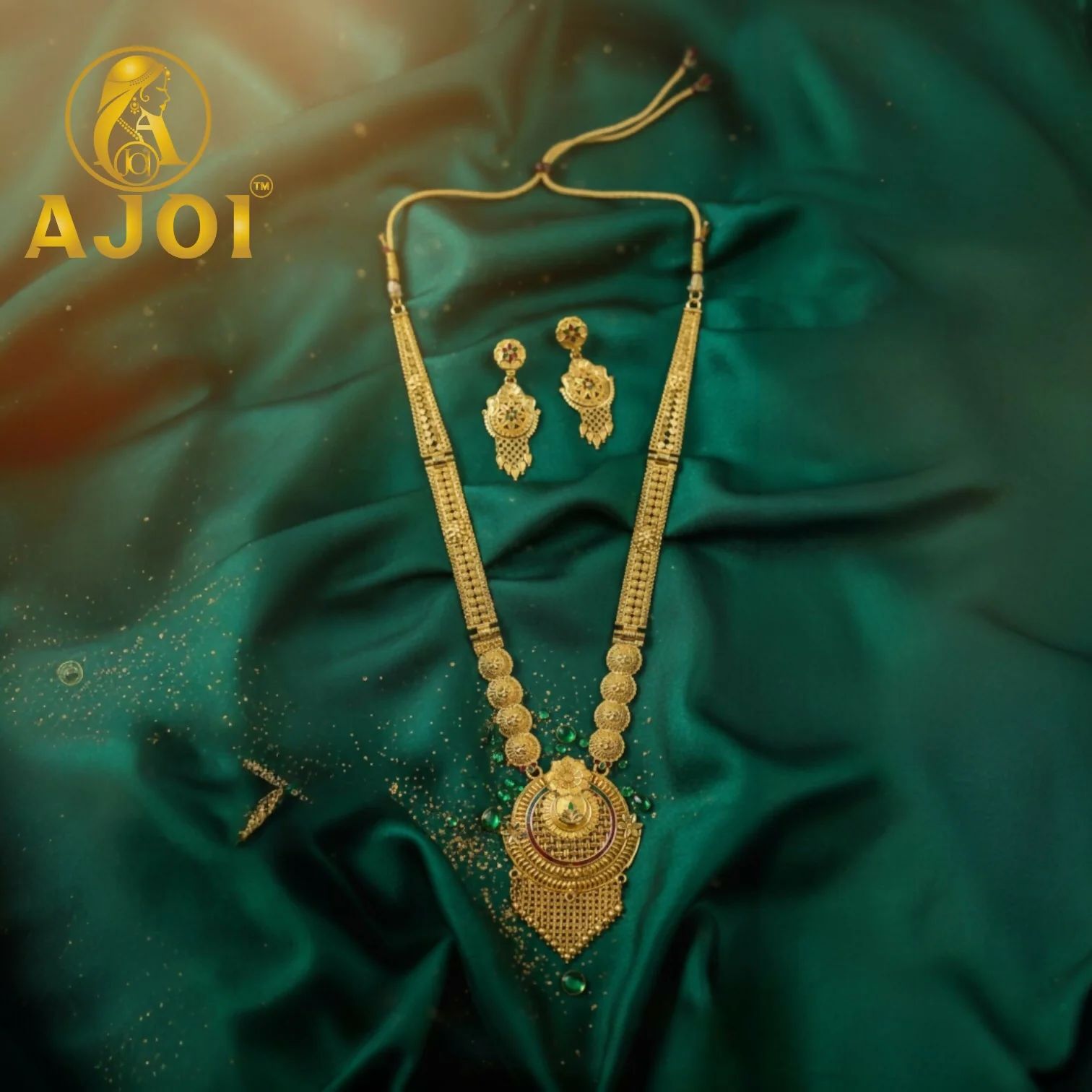 Emerald Radiance Long Necklace Set – Elegant Gold Finish