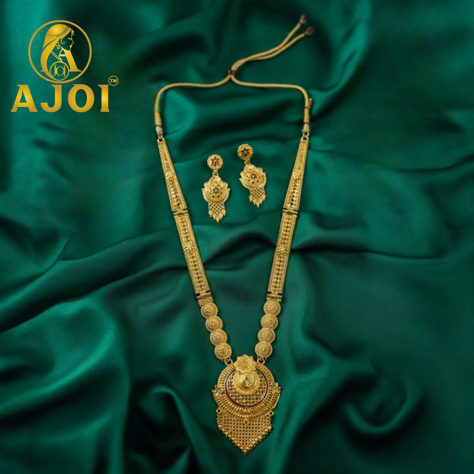 Emerald Radiance Long Necklace Set – Elegant Gold Finish - Image 3