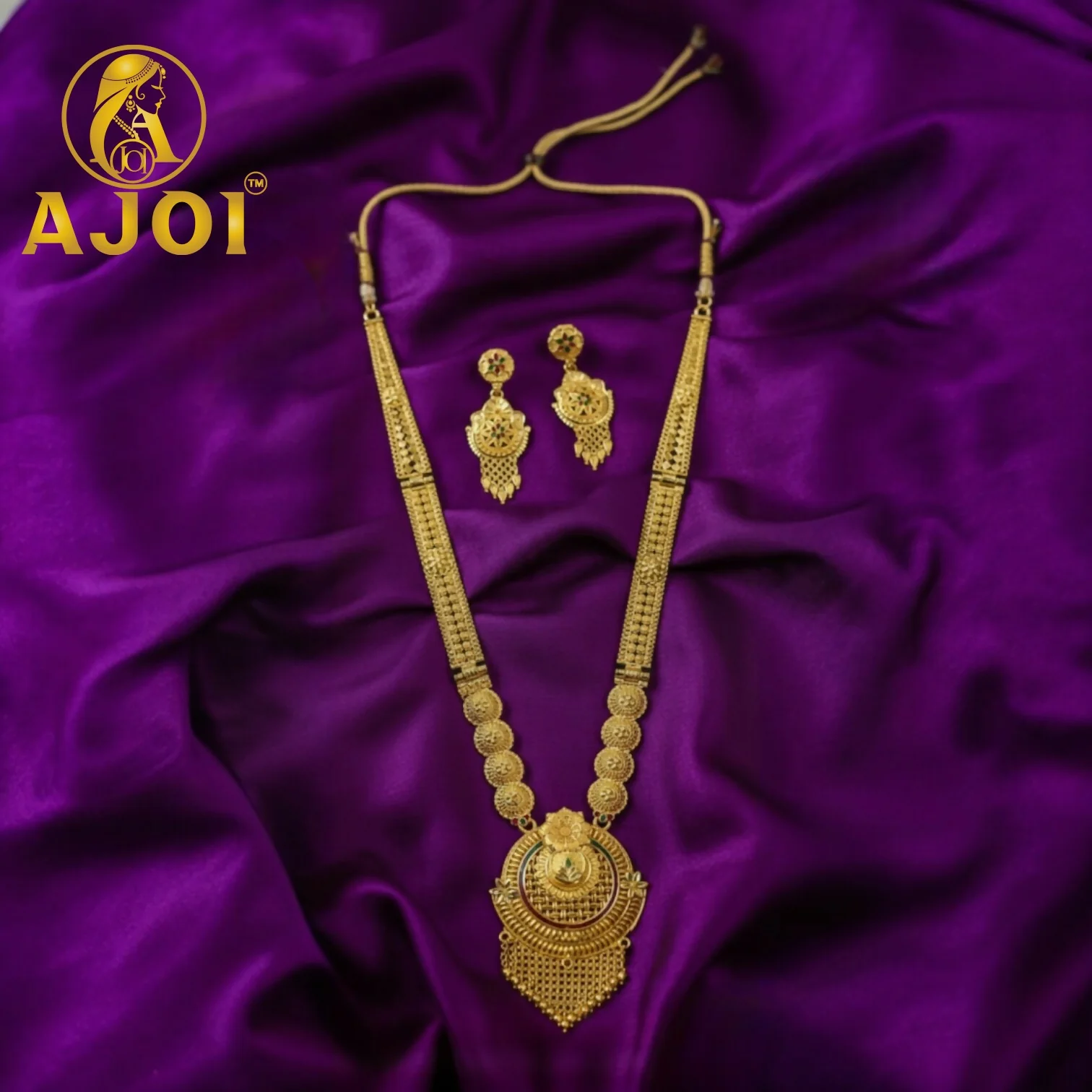 Emerald Radiance Long Necklace Set – Elegant Gold Finish - Image 4
