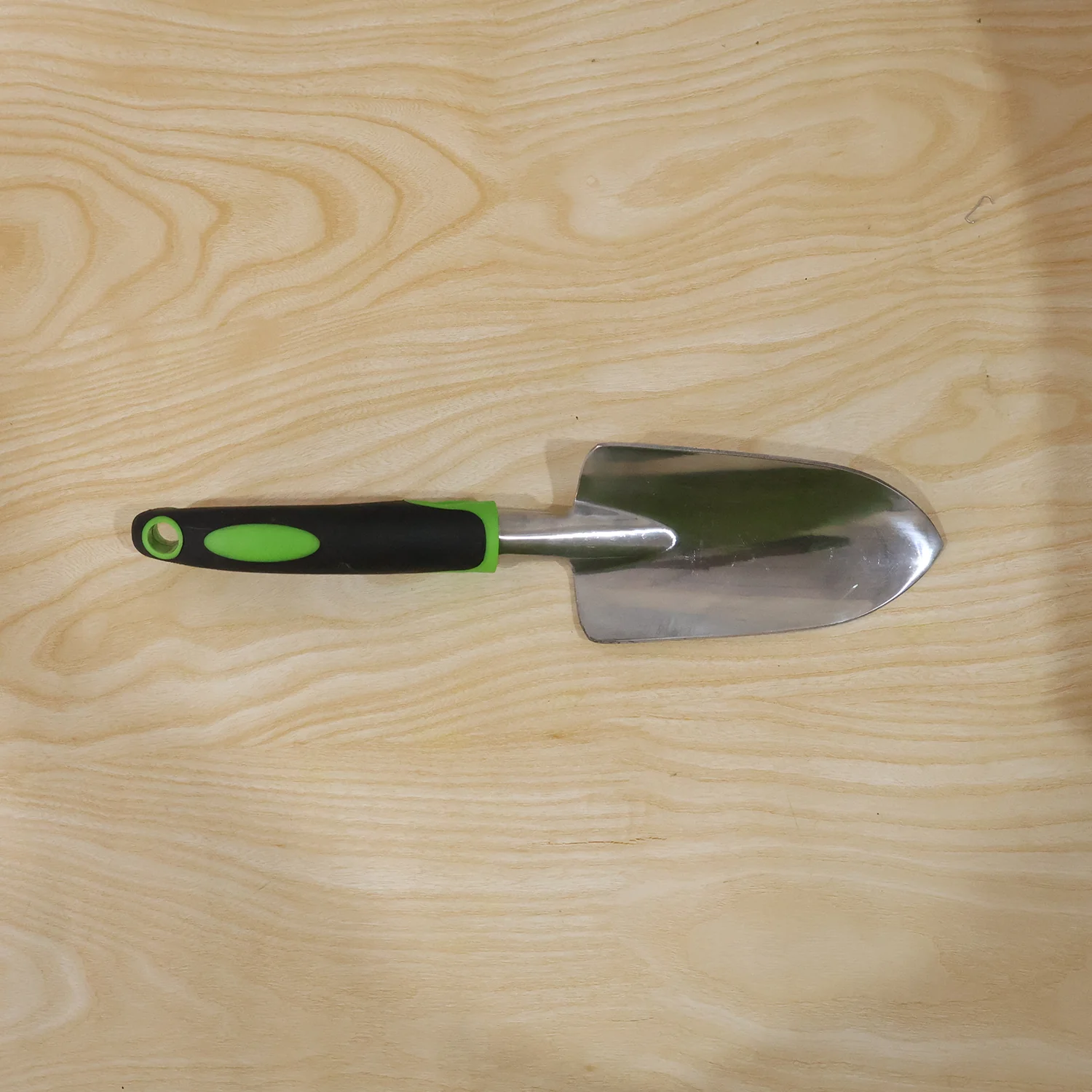 Garden Hand Trowel – Ergonomic Steel Blade for Easy Digging - Image 8