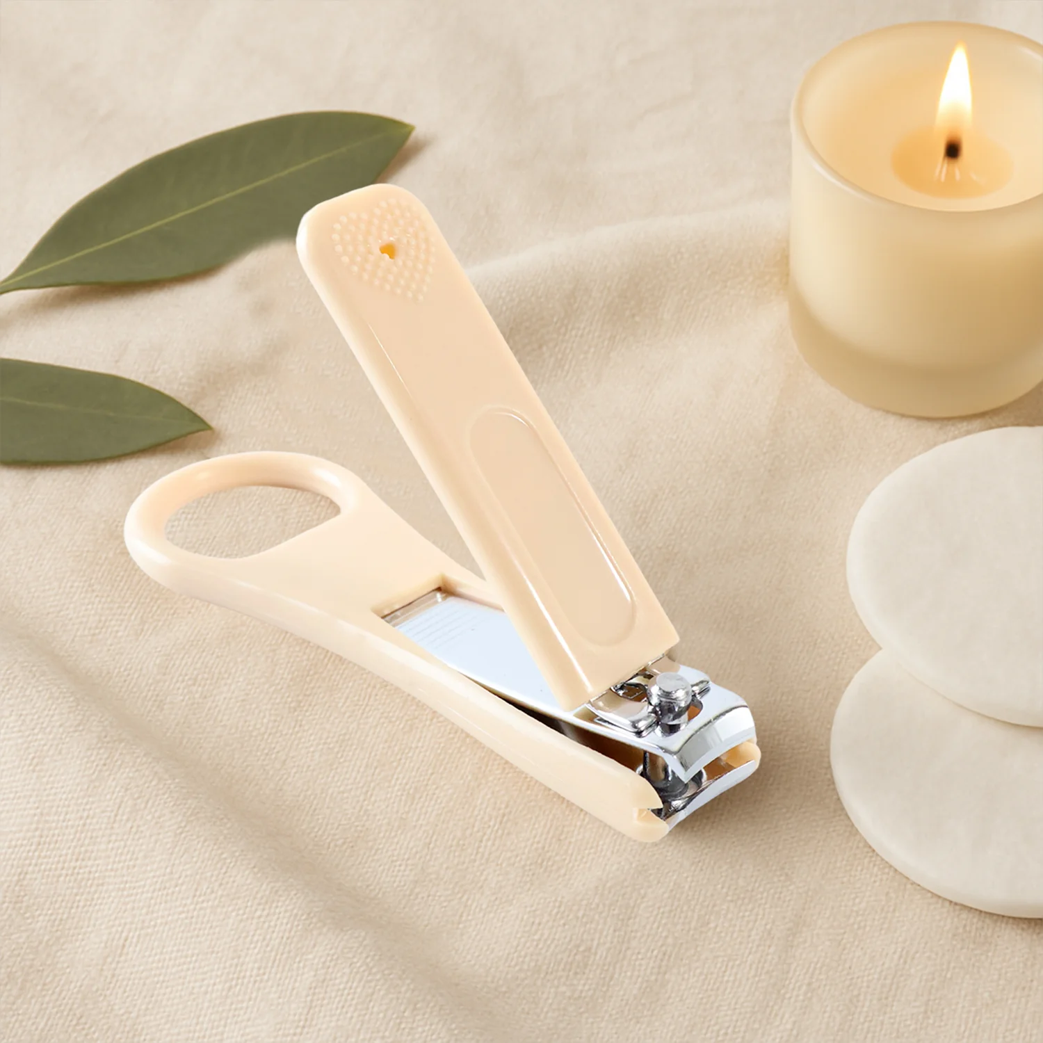 Ergonomic Ring-Handle Nail Clipper – Precise & Comfortable Trimming - Image 3