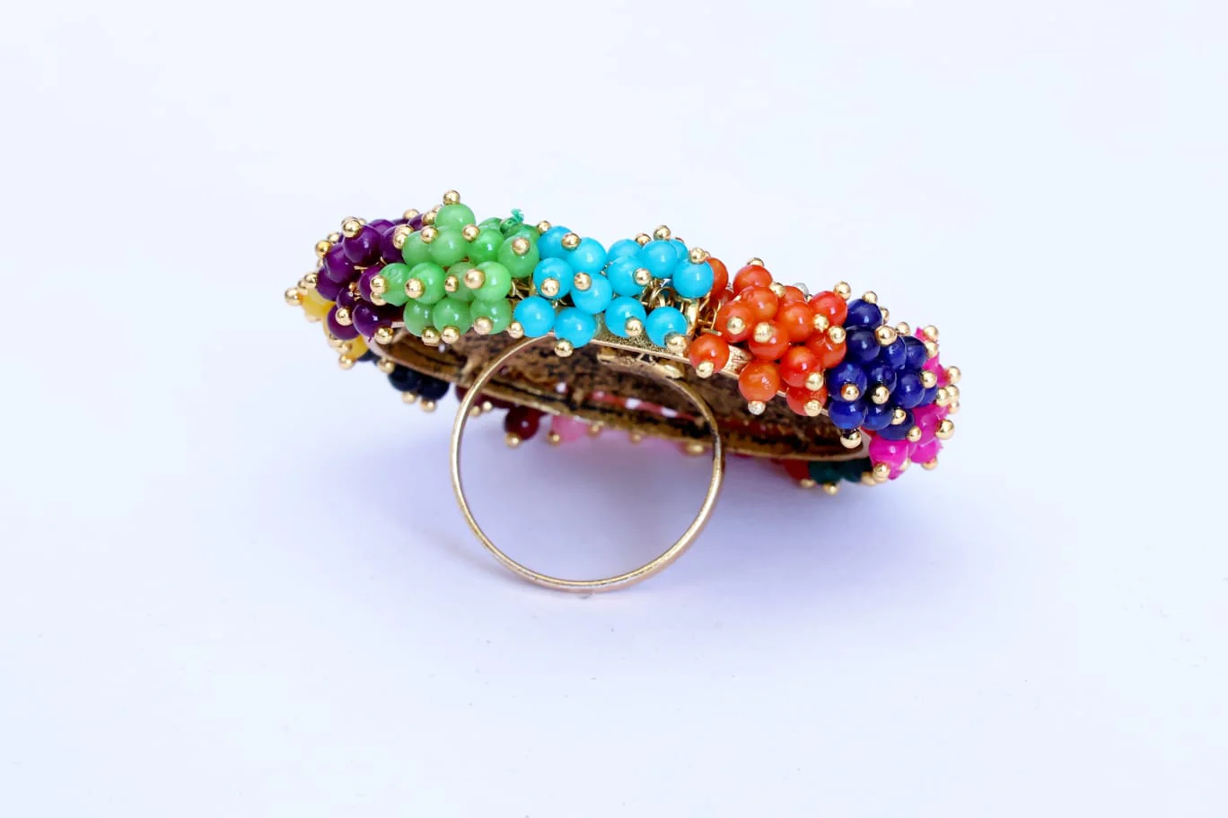 Multi Colour Guchha Ring – Gold Plated for Weddings | HV - Image 2