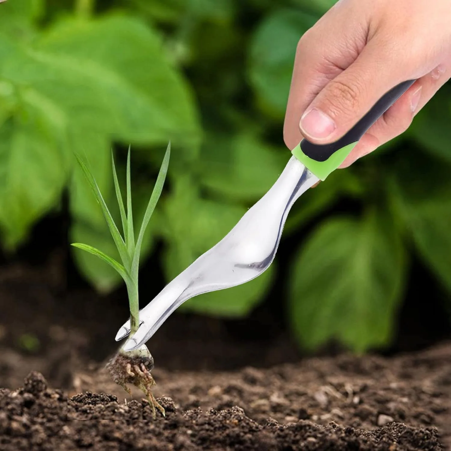 Garden Hand Weeder Cultivator Tool Weed Remover with Ergonomic Handle (1 Pc) - Image 7