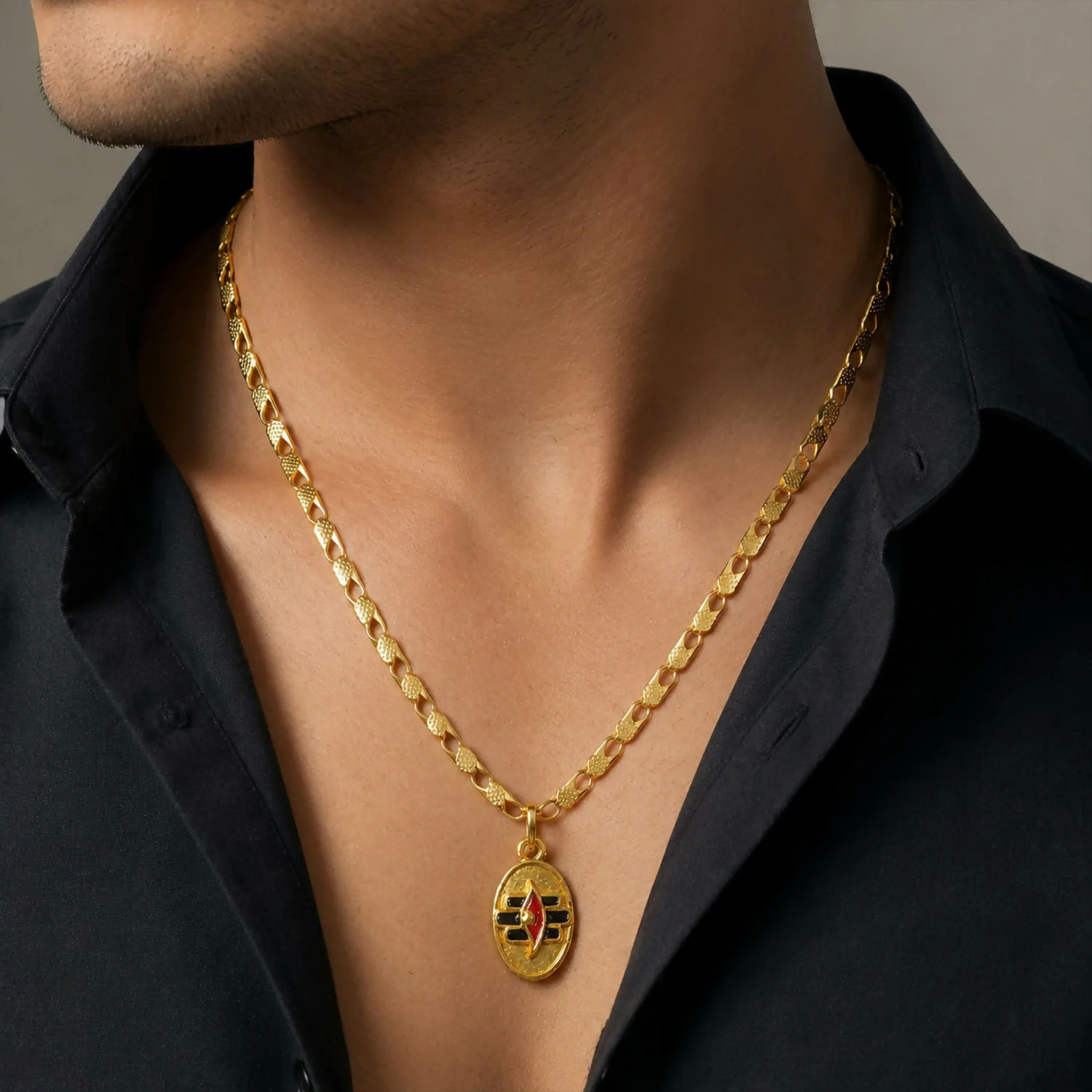 Gold Finish Shiv Tilak Pendant Chain – Elegant Spiritual Jewelry - Image 4
