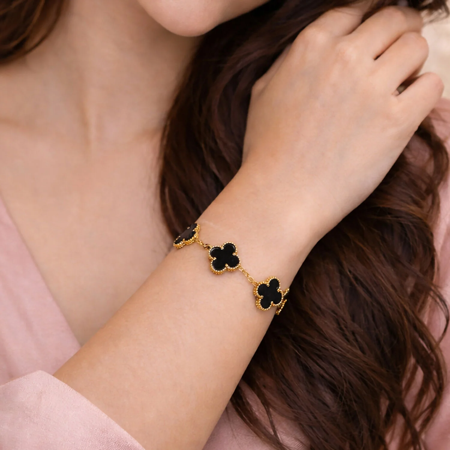 Black Clover Charm Bracelet – Elegant Gold Plated Chain for Women - Image 2