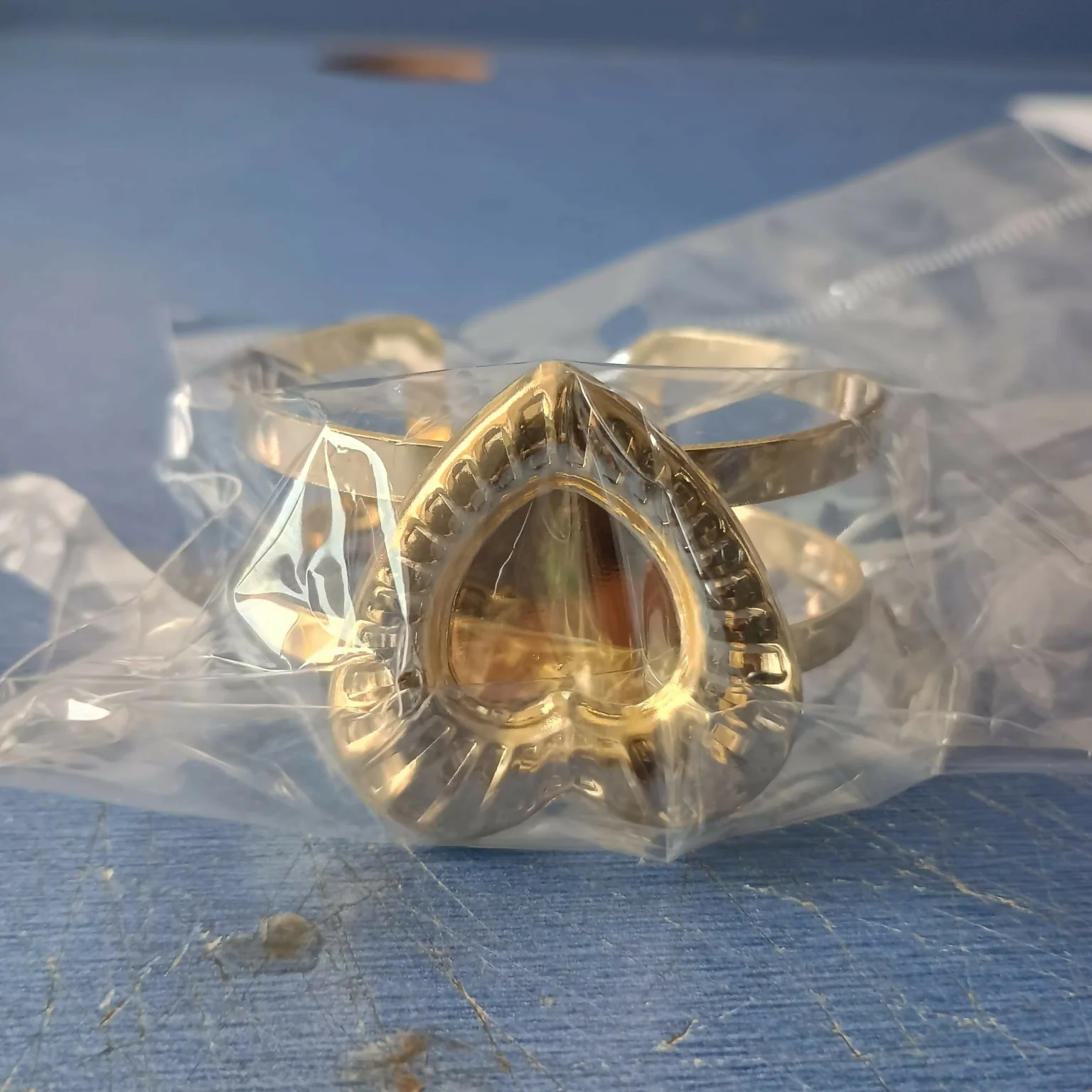 Gold Plated Modern Heart Shape Cuff Kada with Radiant Textured Detailing - Image 4