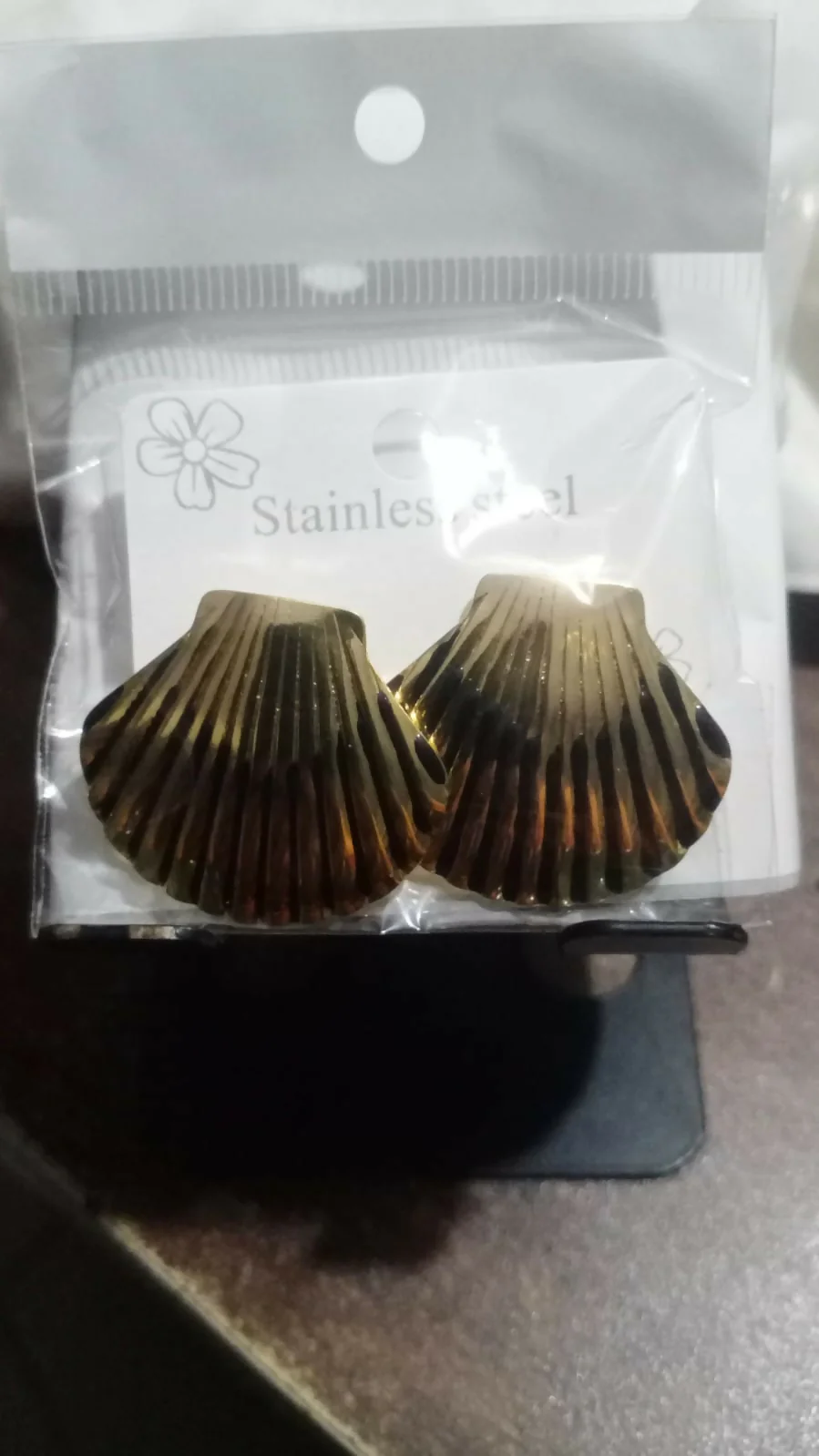 Gold Shell Design Enamel Stud Earrings – Stylish Daily Wear Jewelry - Image 5