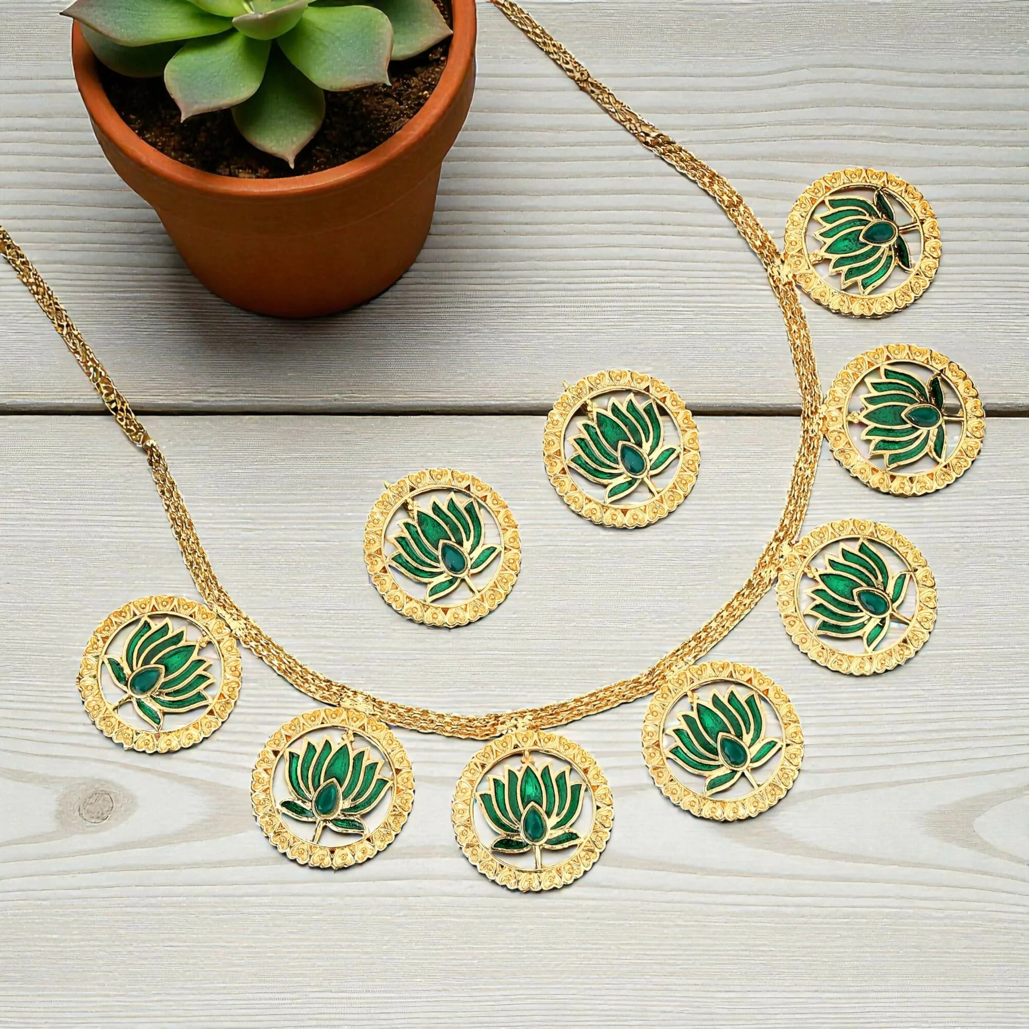 Floral Ruby-Green Choker – Gold-Tone with Pearl Drops - Image 3