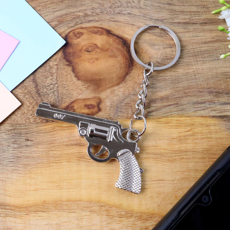Gun Shape Keychain – Durable Metal Accessory for Stylish Key Organisation