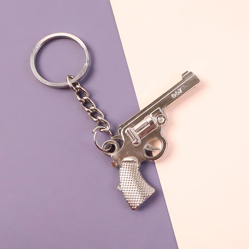 Gun Shape Keychain – Durable Metal Accessory for Stylish Key Organisation - Image 2